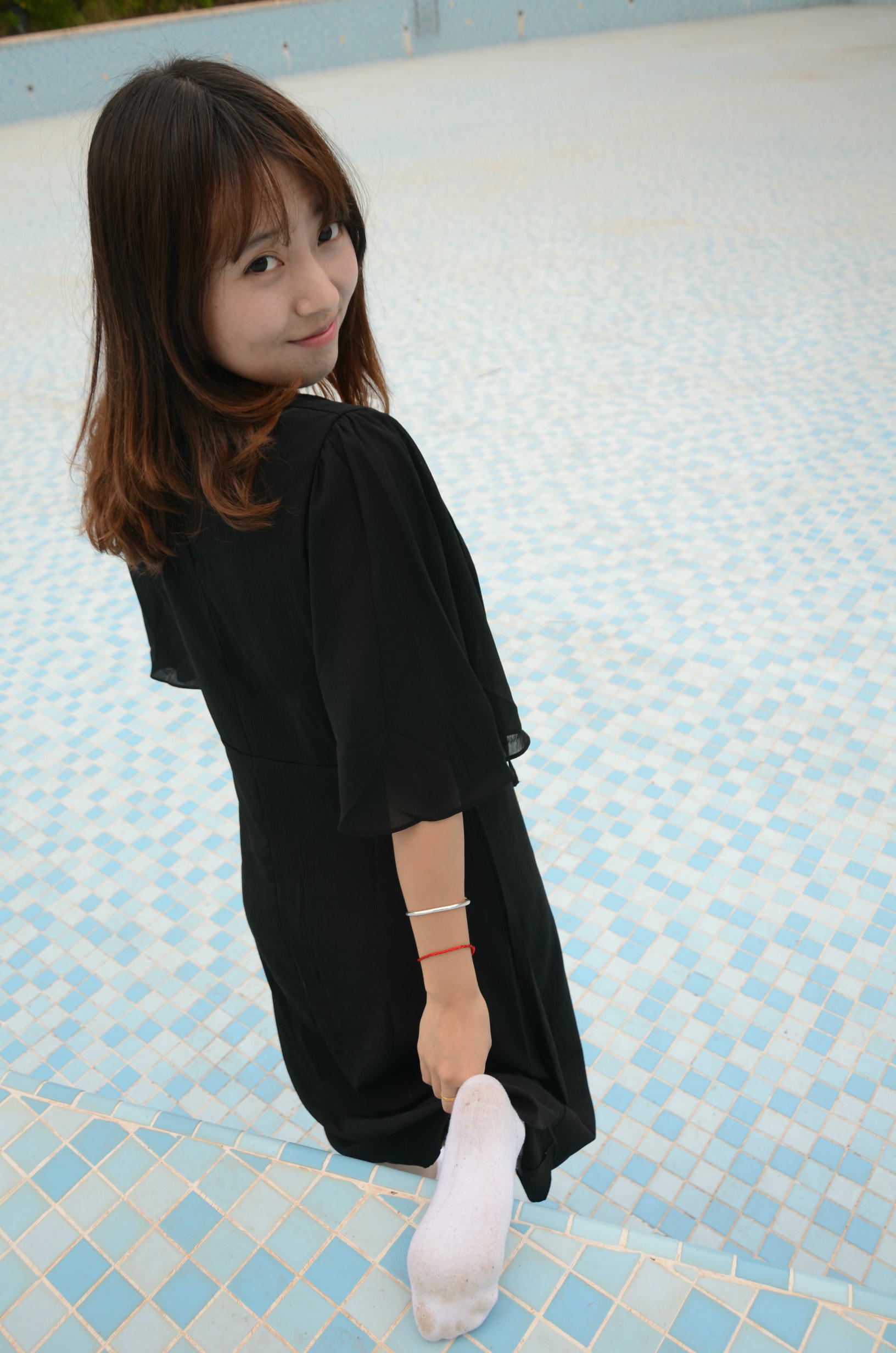 [战前女神] 恋足美腿棉袜女神级摄影套图 2015.06.07特辑1 [126P+138M]_第6集