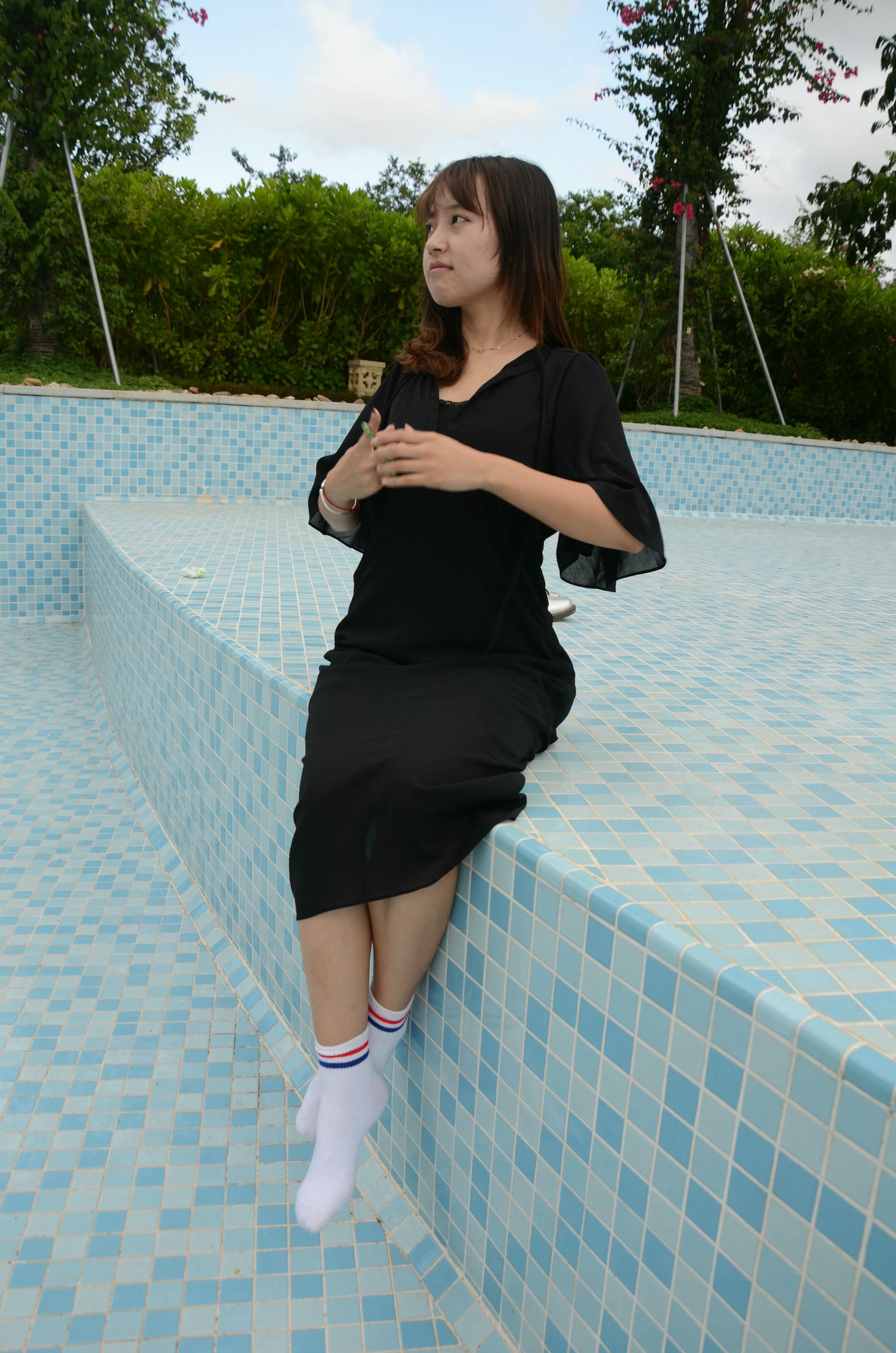 [战前女神] 恋足美腿棉袜女神级摄影套图 2015.06.07特辑1 [126P+138M]_第4集