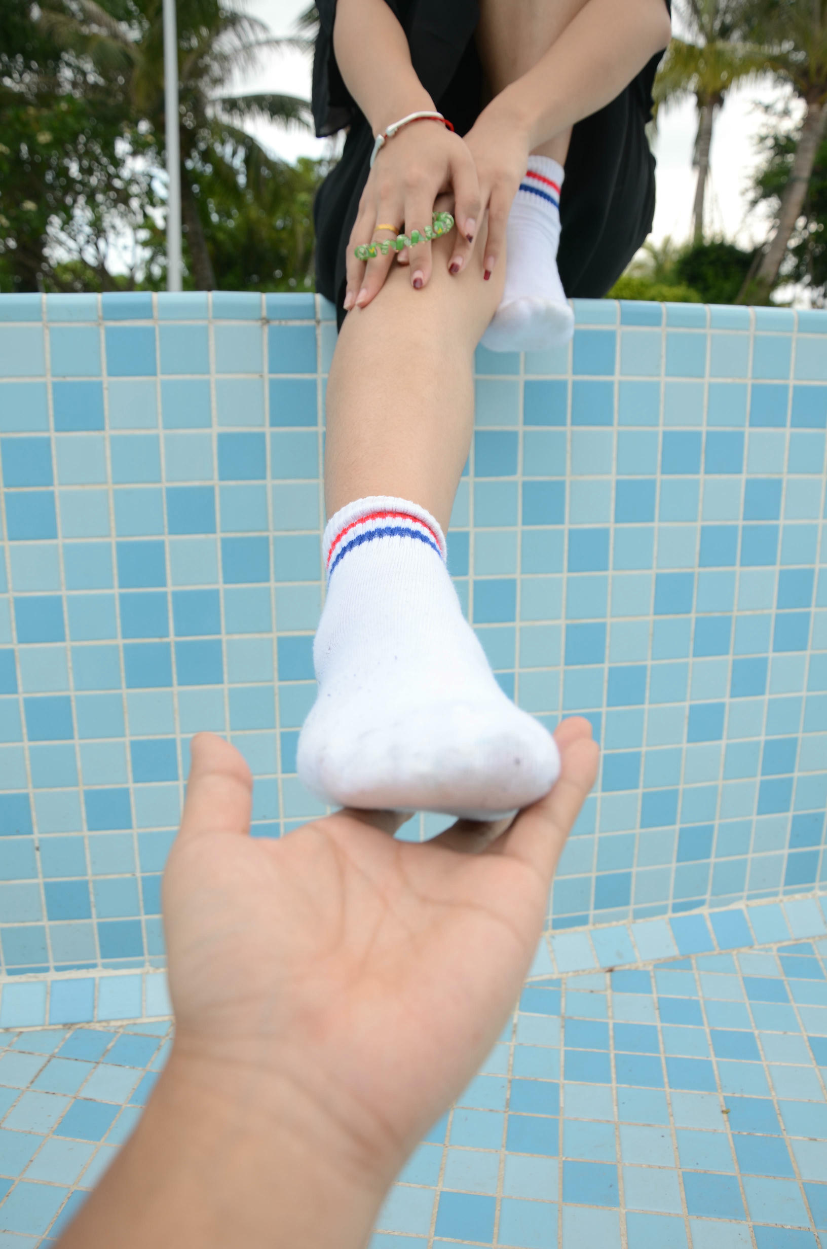 [战前女神] 恋足美腿棉袜女神级摄影套图 2015.06.07特辑1 [126P+138M]_第5集