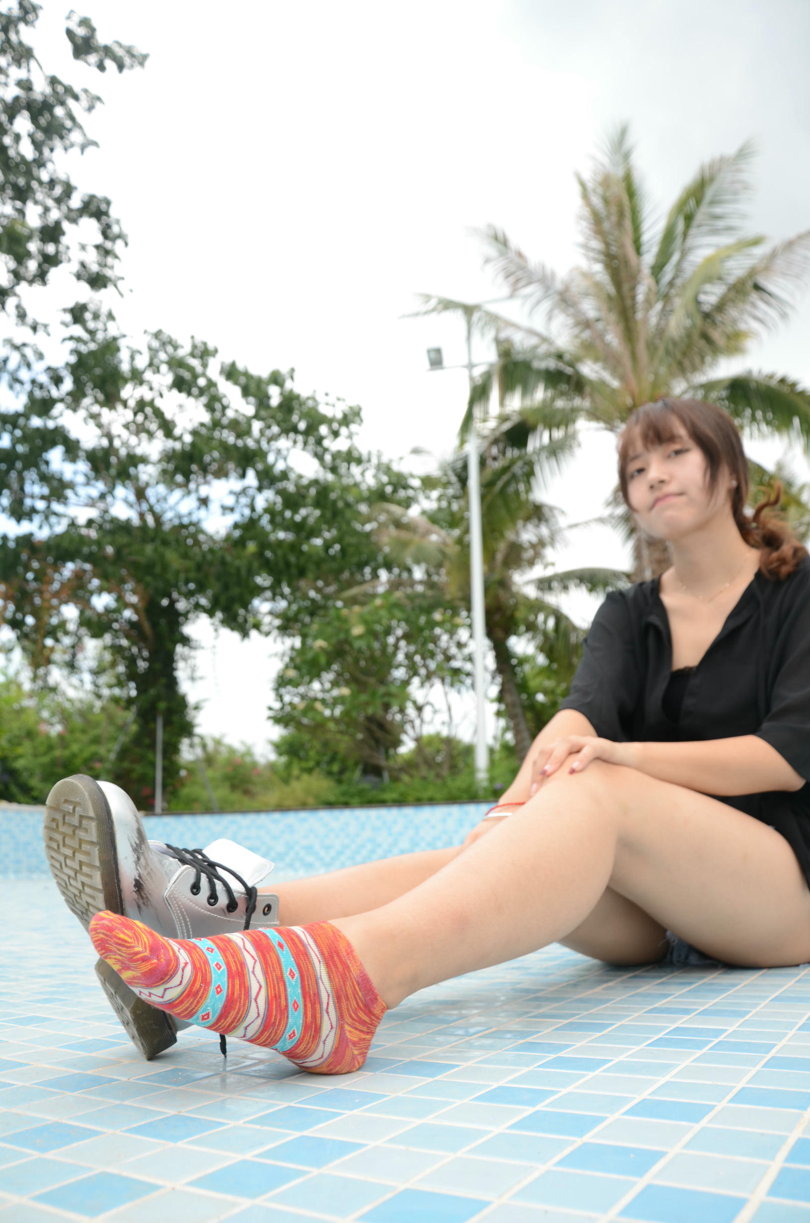 [战前女神] 恋足美腿棉袜女神级摄影套图 2015.06.07特辑2 [120P+138M]_第1集