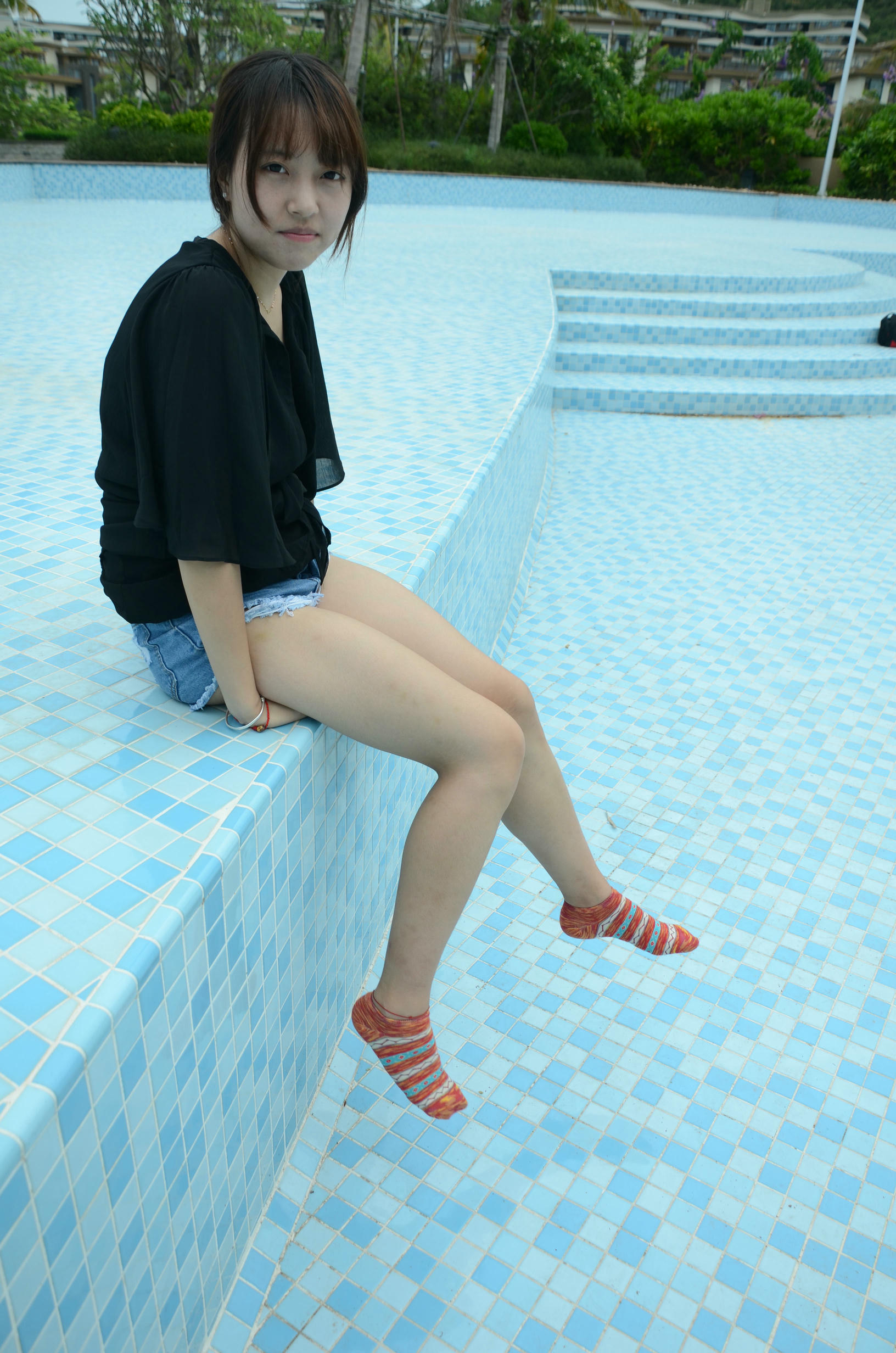 [战前女神] 恋足美腿棉袜女神级摄影套图 2015.06.07特辑2 [120P+138M]_第5集