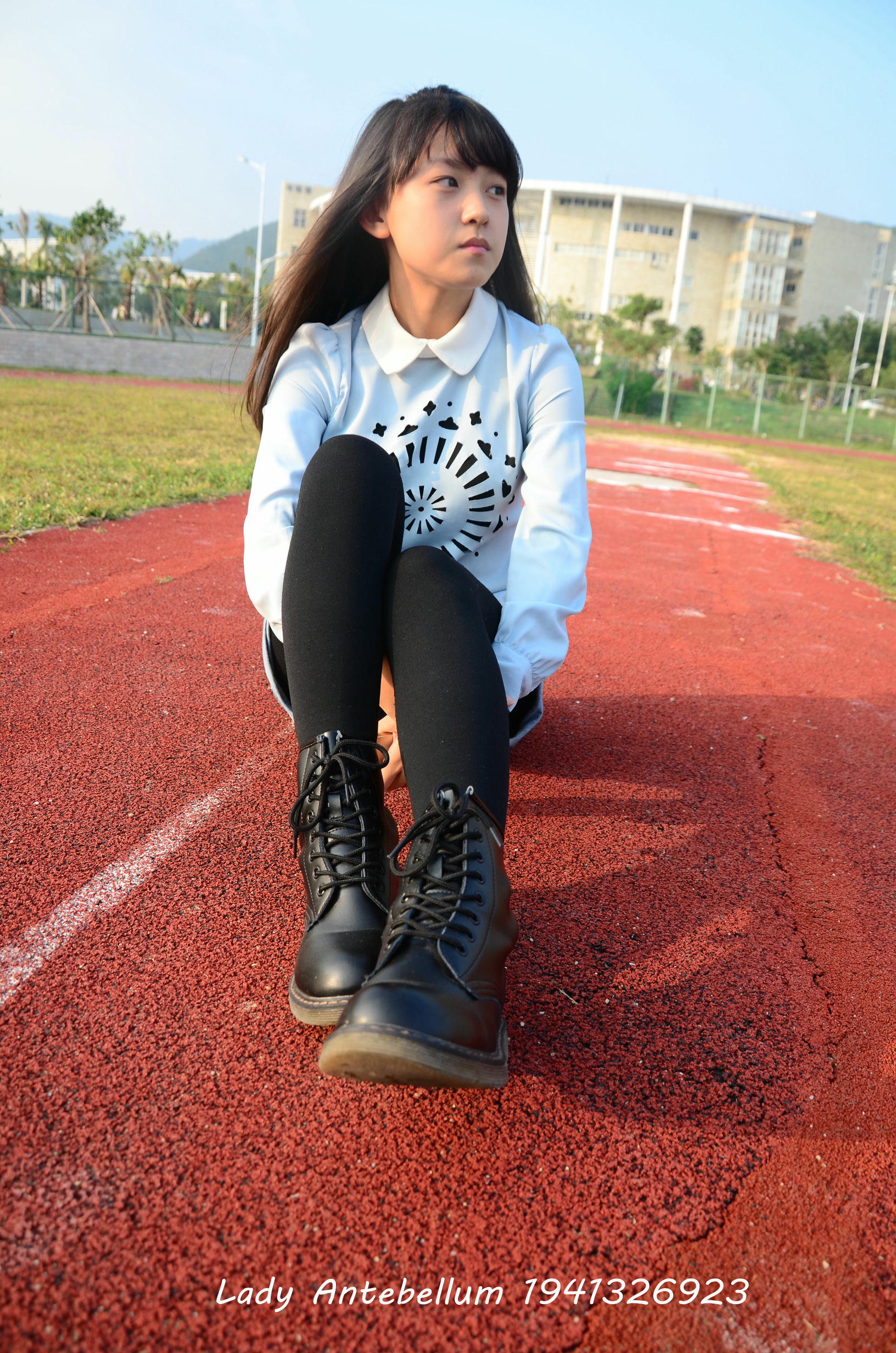 [战前女神] 恋足美腿棉袜女神级摄影套图 015 [131P-265MB]_第1集