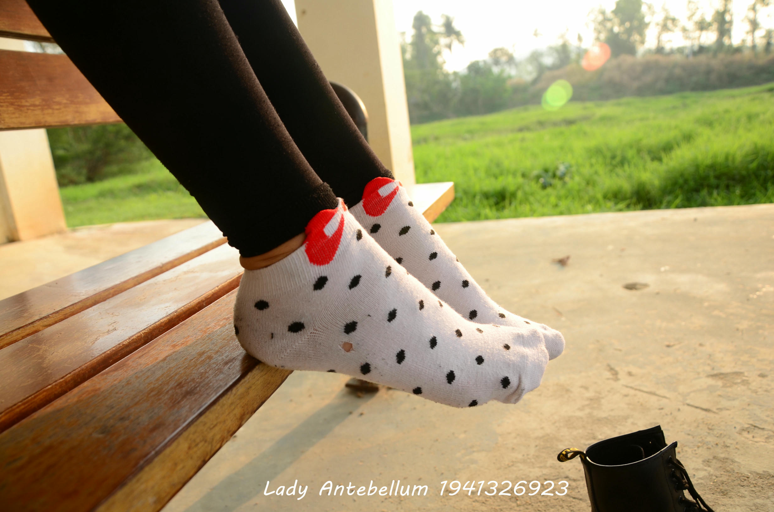 [战前女神] 恋足美腿棉袜女神级摄影套图 015 [131P-265MB]_第5集