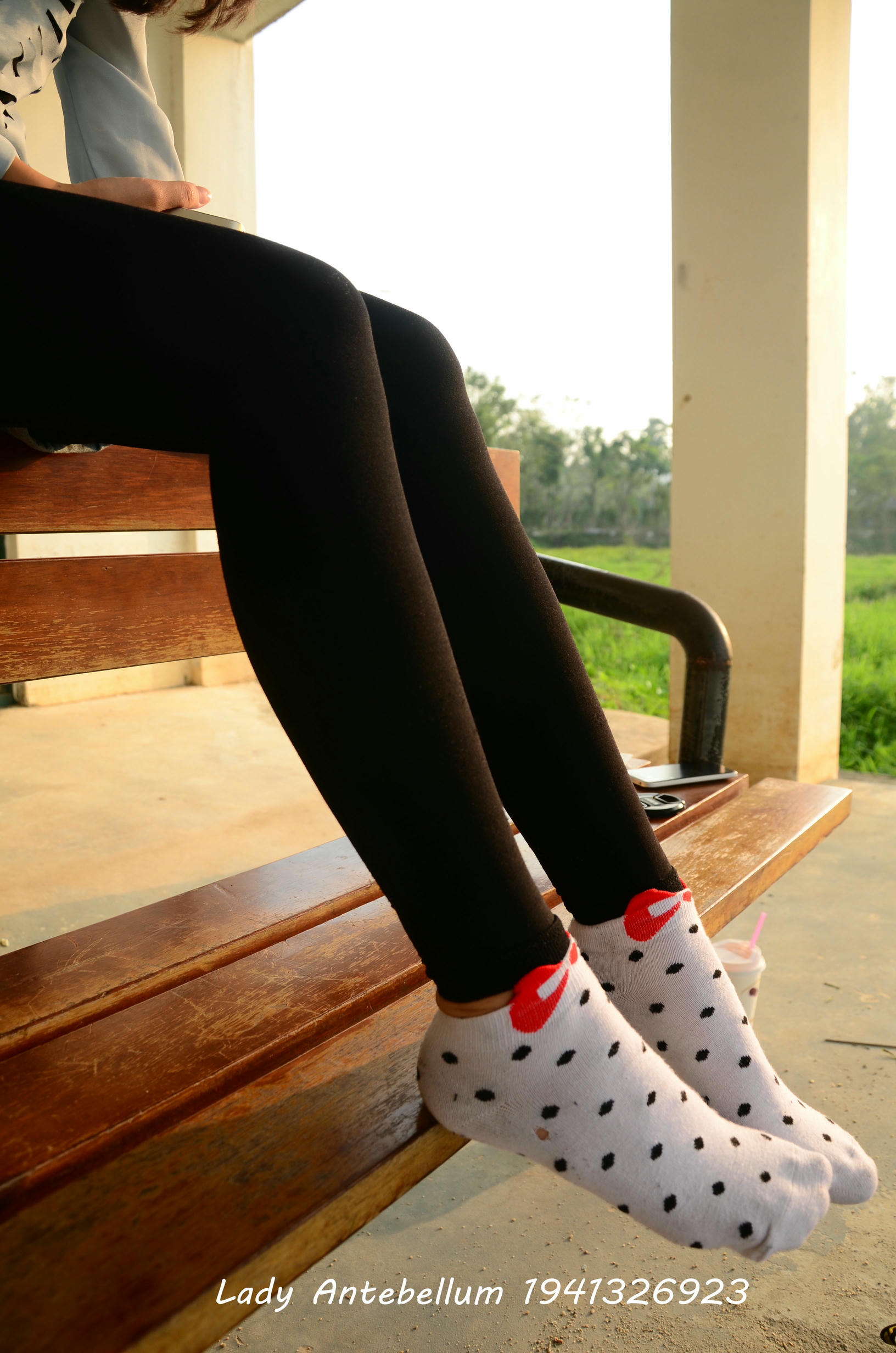 [战前女神] 恋足美腿棉袜女神级摄影套图 015 [131P-265MB]_第6集