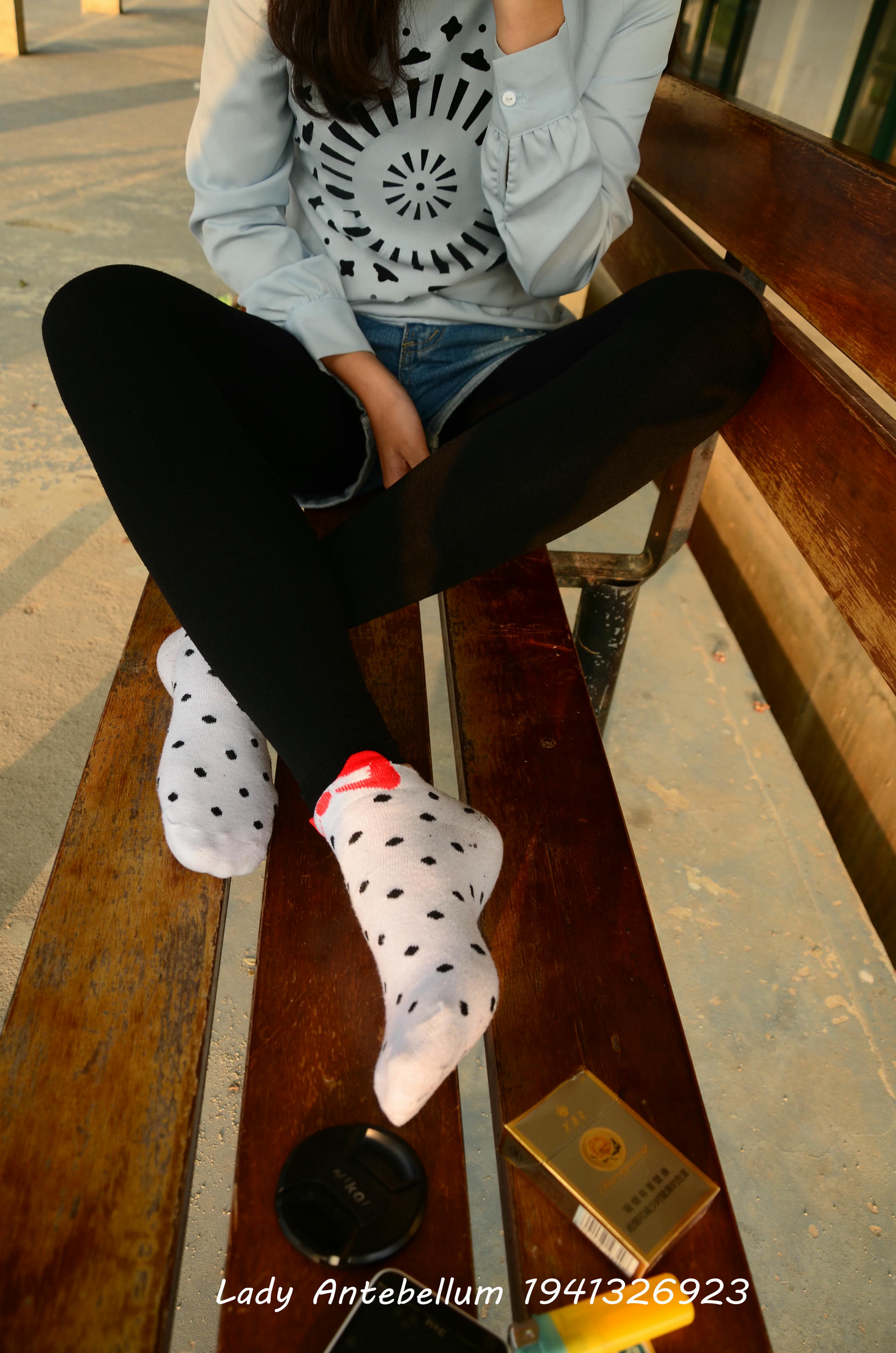 [战前女神] 恋足美腿棉袜女神级摄影套图 015 [131P-265MB]_第6集