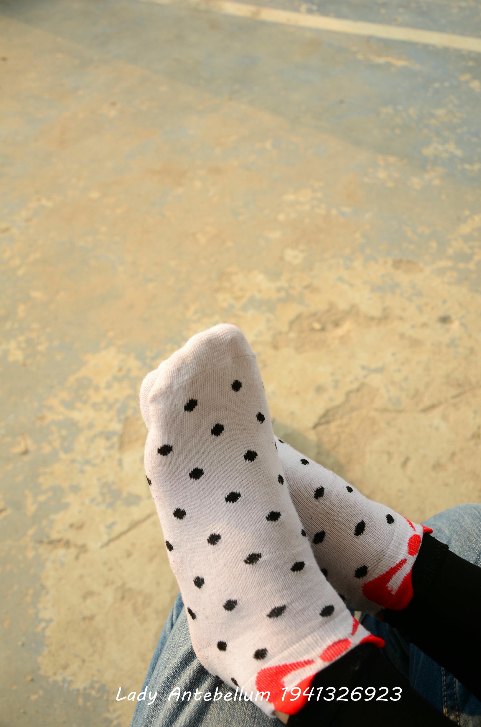 [战前女神] 恋足美腿棉袜女神级摄影套图 015 [131P-265MB]_第6集