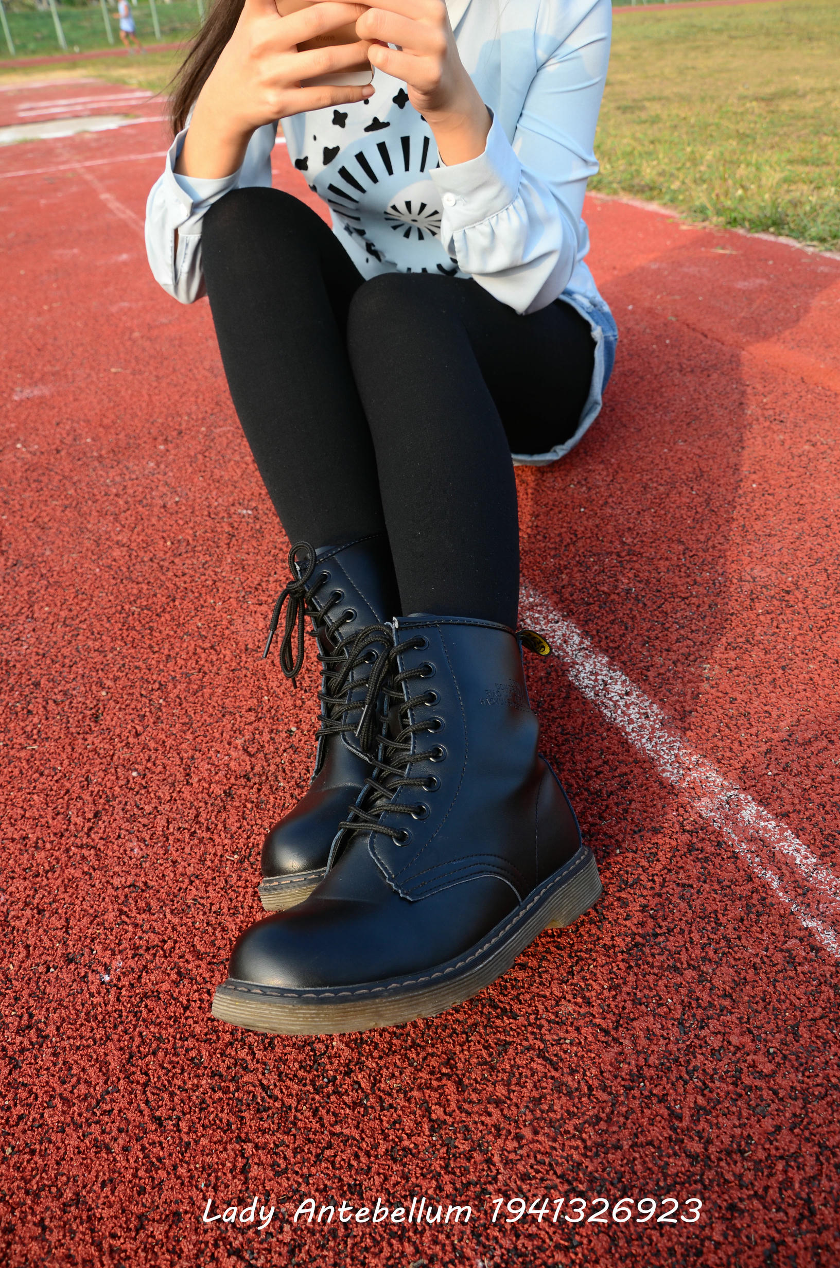 [战前女神] 恋足美腿棉袜女神级摄影套图 015 [131P-265MB]_第1集