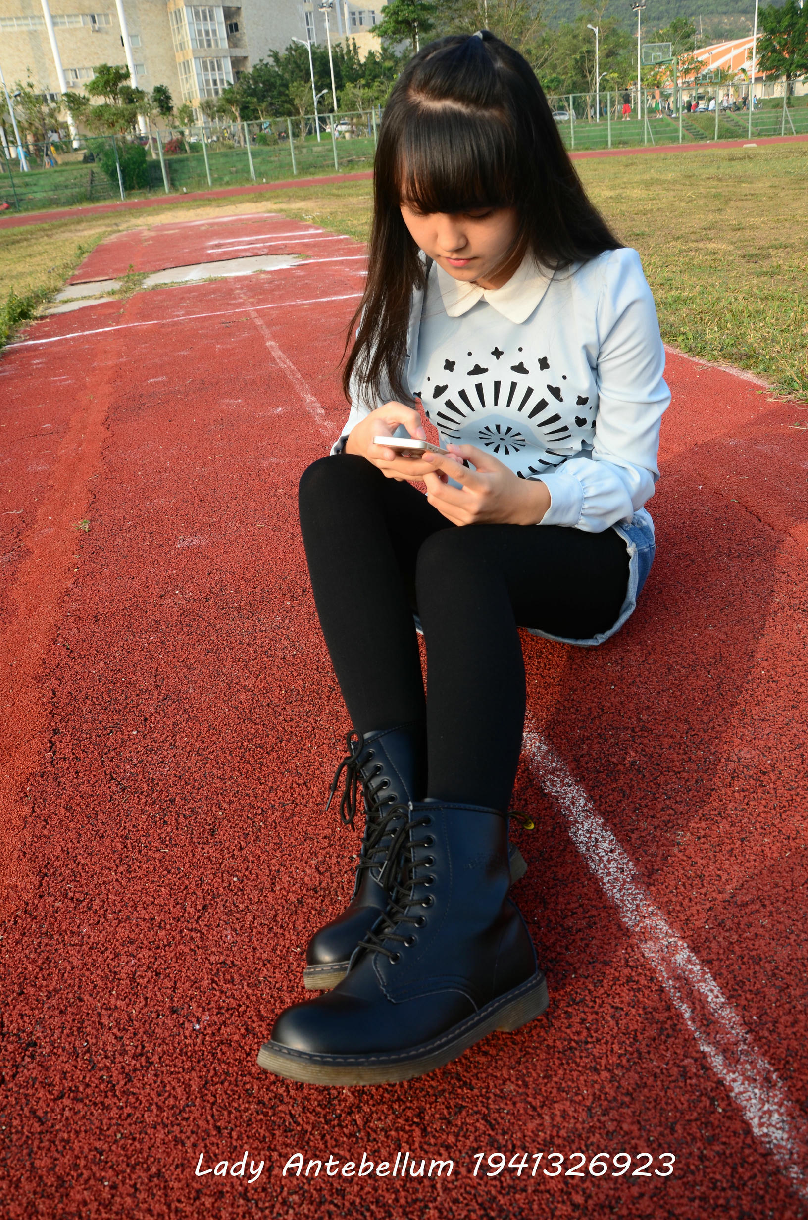 [战前女神] 恋足美腿棉袜女神级摄影套图 015 [131P-265MB]_第1集