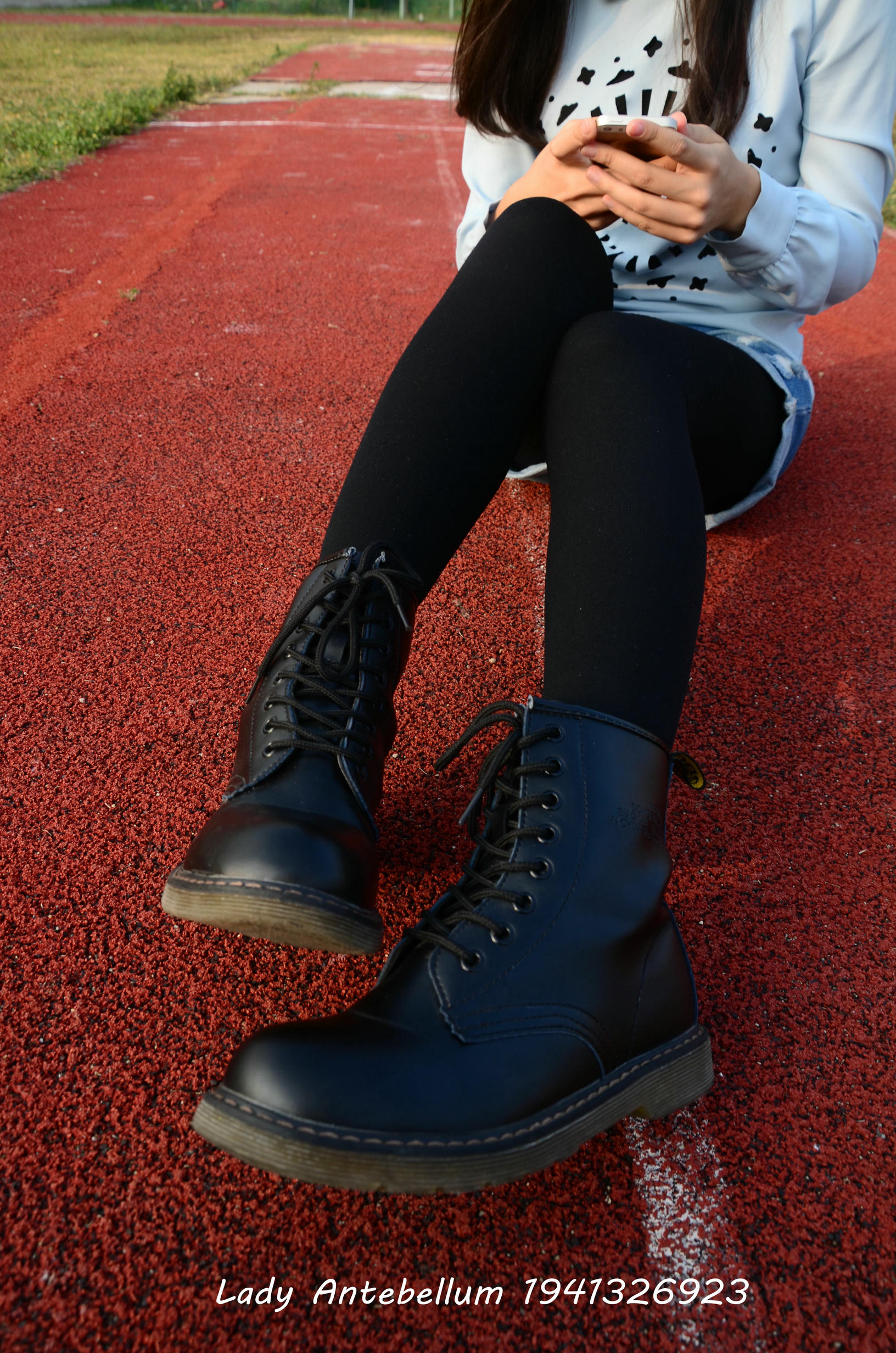 [战前女神] 恋足美腿棉袜女神级摄影套图 015 [131P-265MB]_第2集