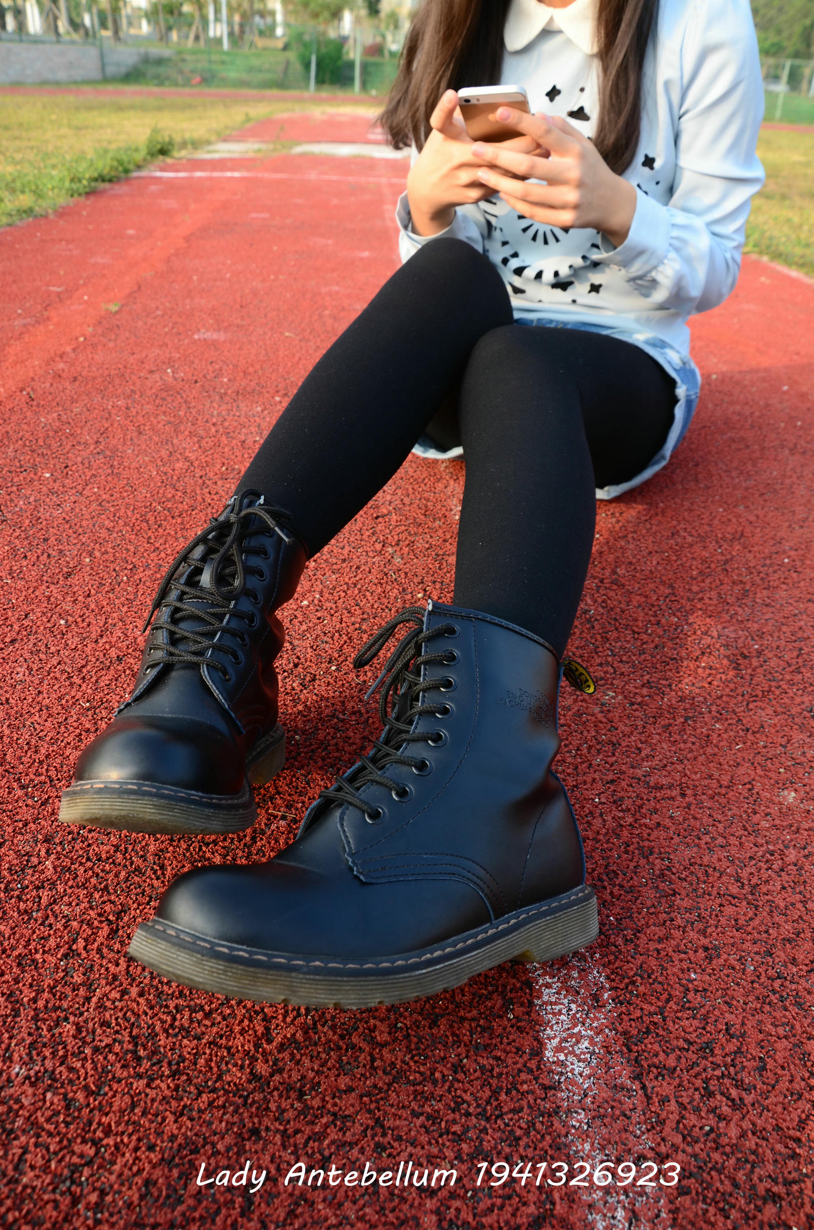 [战前女神] 恋足美腿棉袜女神级摄影套图 015 [131P-265MB]_第2集