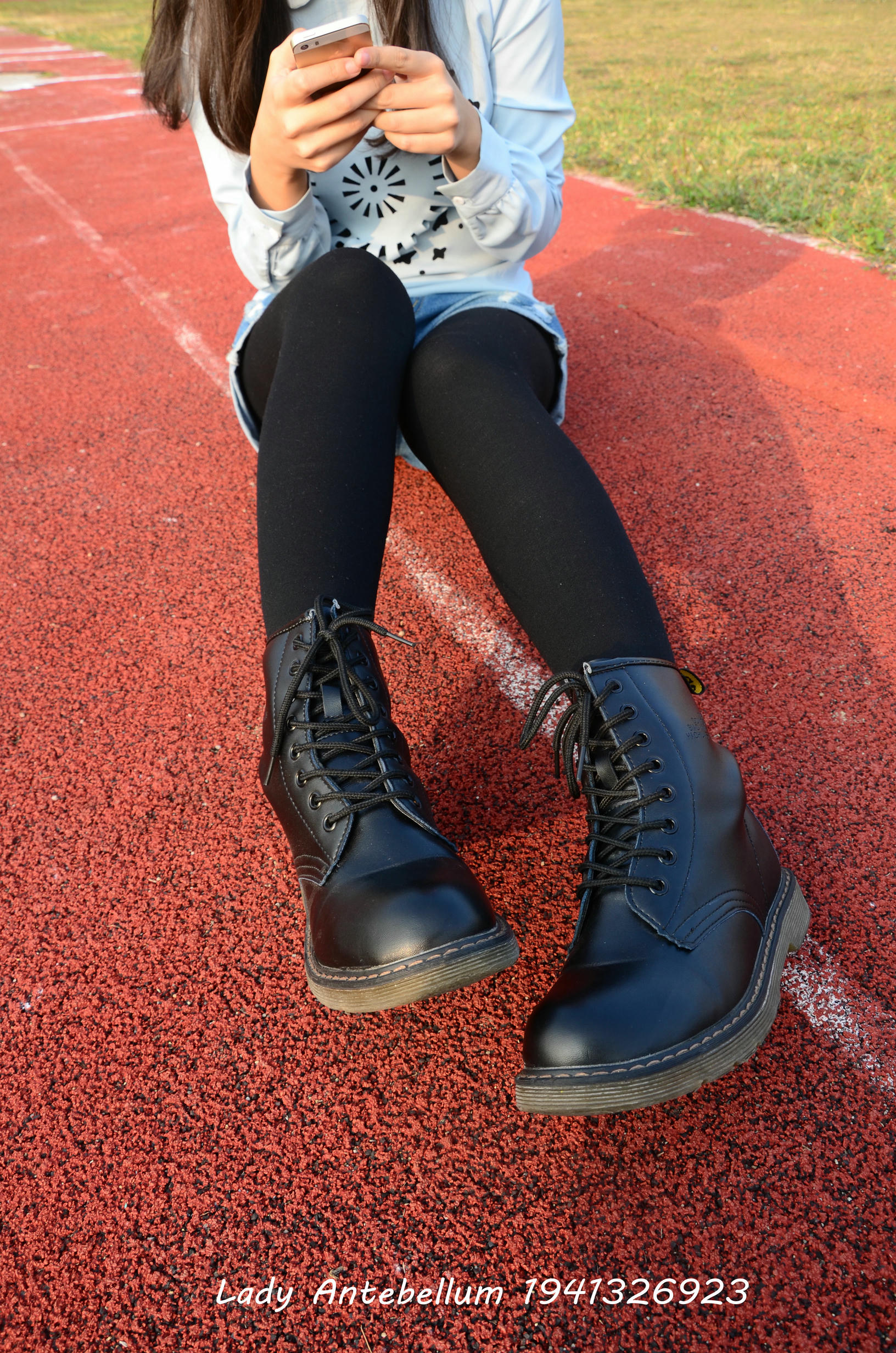 [战前女神] 恋足美腿棉袜女神级摄影套图 015 [131P-265MB]_第2集