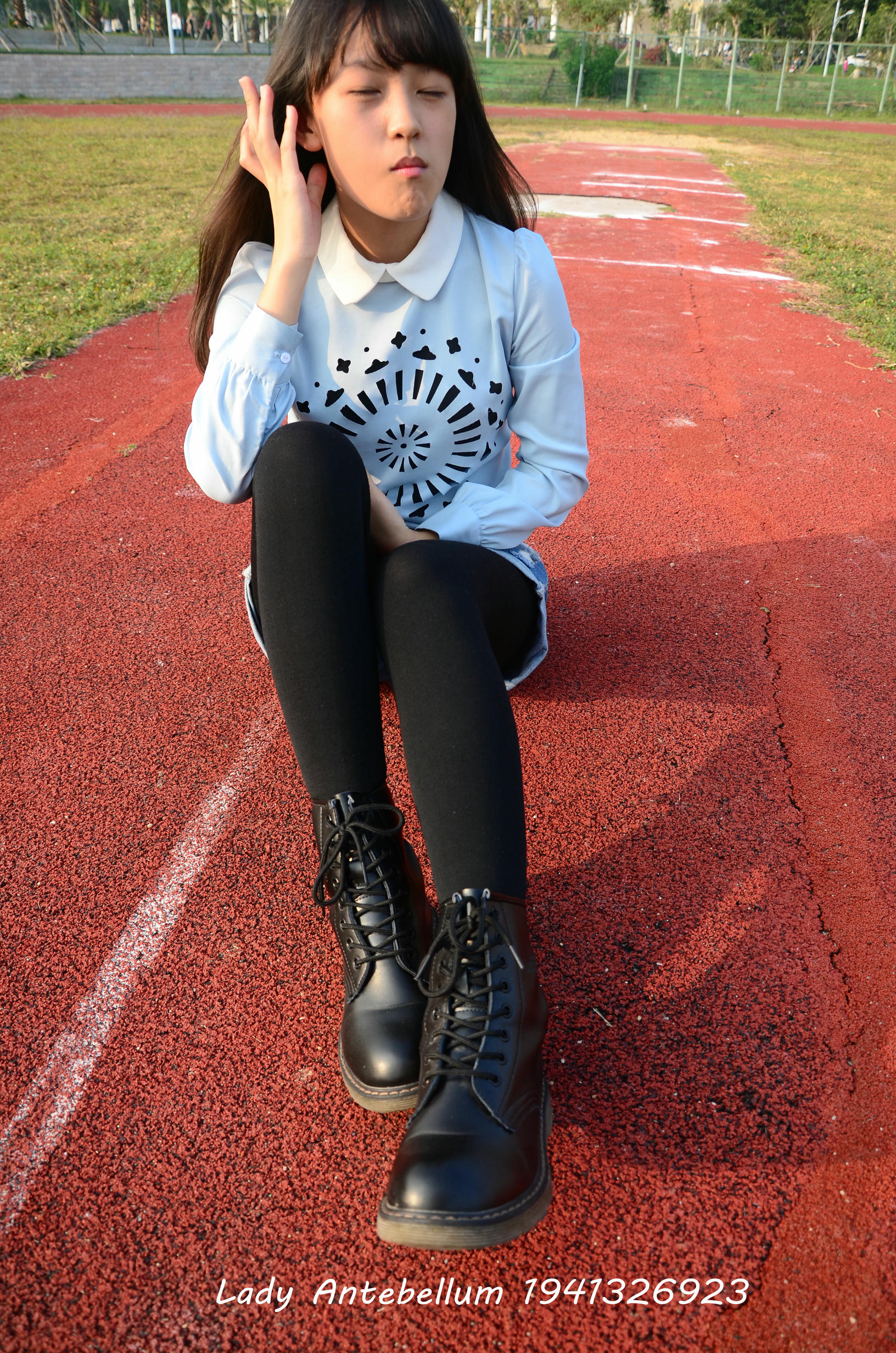 [战前女神] 恋足美腿棉袜女神级摄影套图 015 [131P-265MB]_第1集