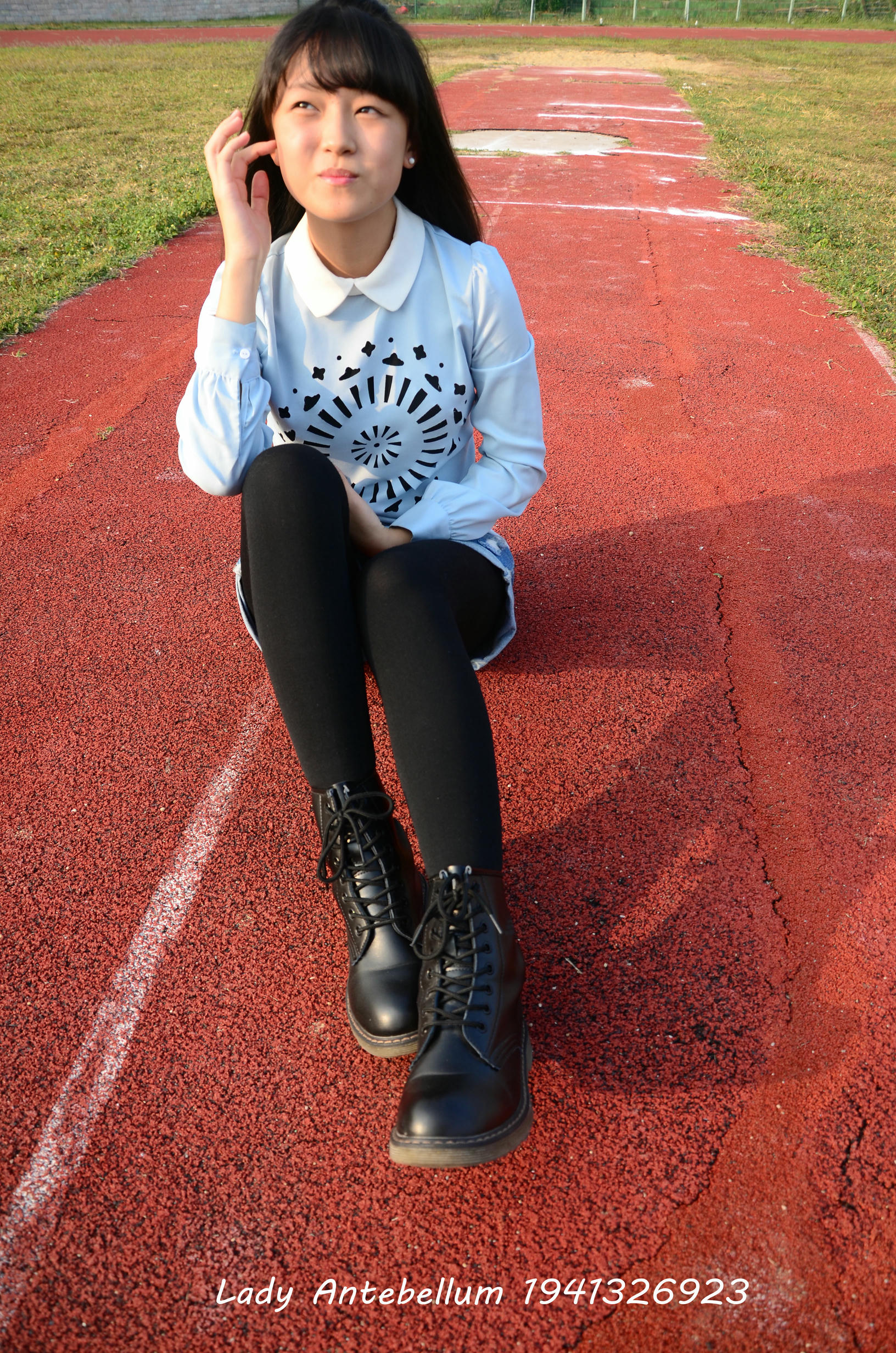 [战前女神] 恋足美腿棉袜女神级摄影套图 015 [131P-265MB]_第1集