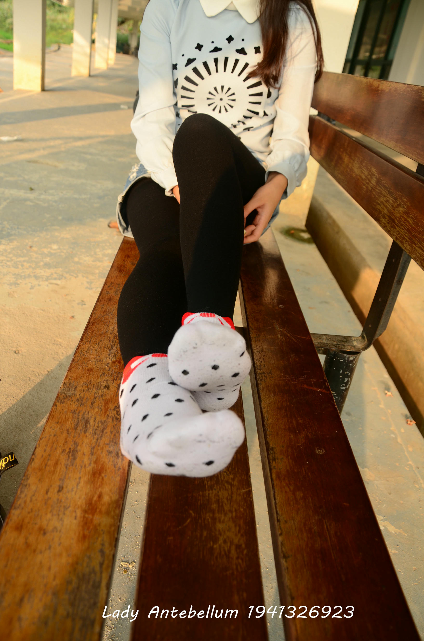 [战前女神] 恋足美腿棉袜女神级摄影套图 015 [131P-265MB]_第5集