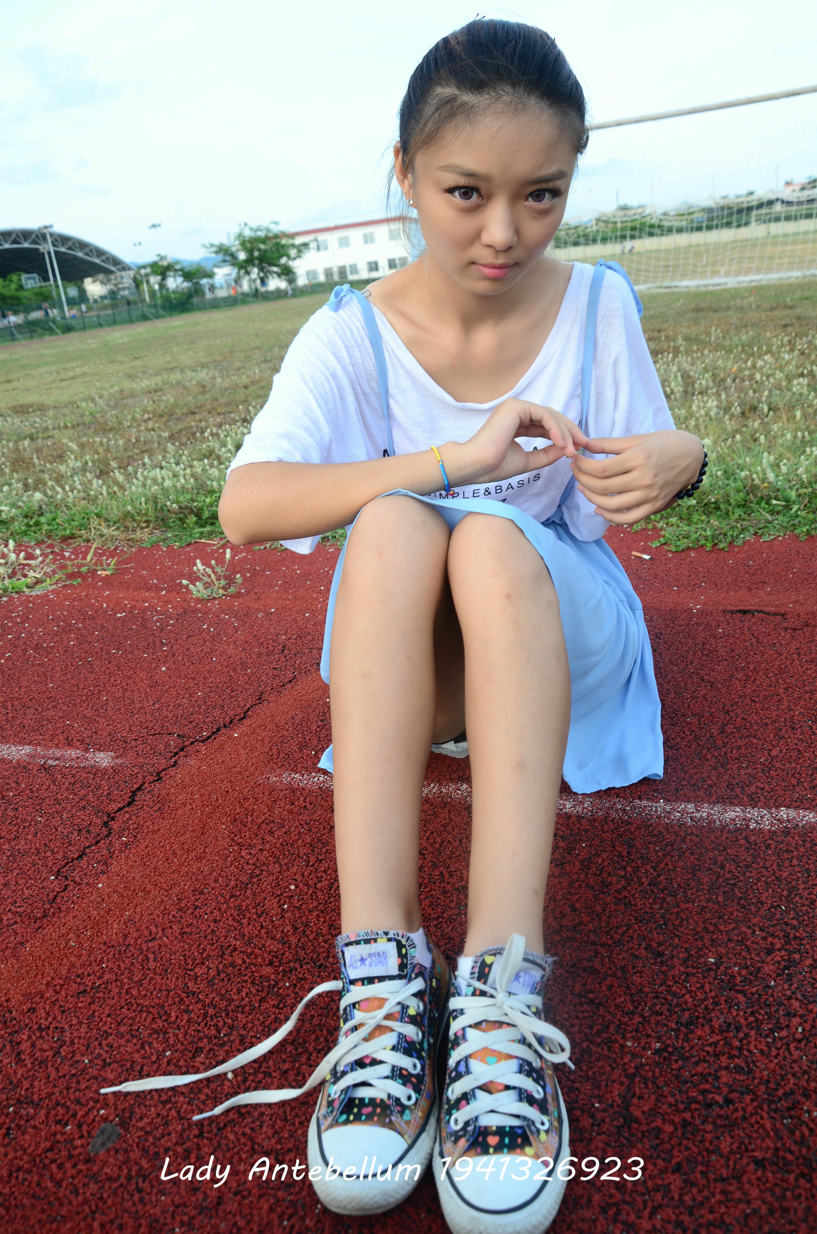 [战前女神] 恋足美腿棉袜女神级摄影套图 单独赠送 [73P+176M]_第2集