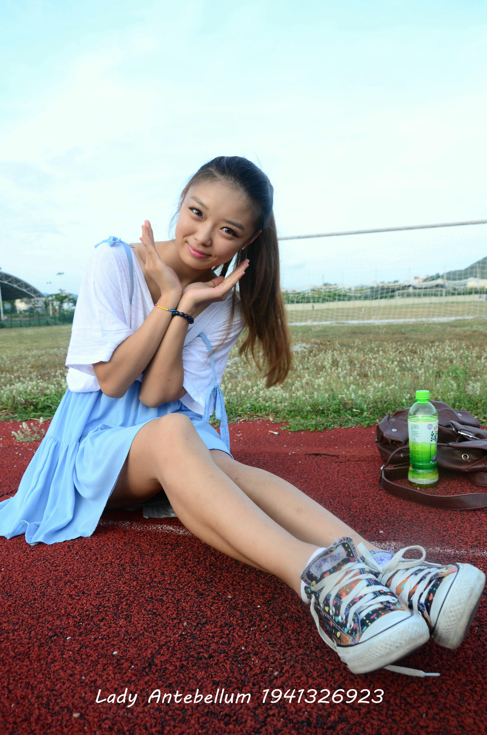 [战前女神] 恋足美腿棉袜女神级摄影套图 单独赠送 [73P+176M]_第3集