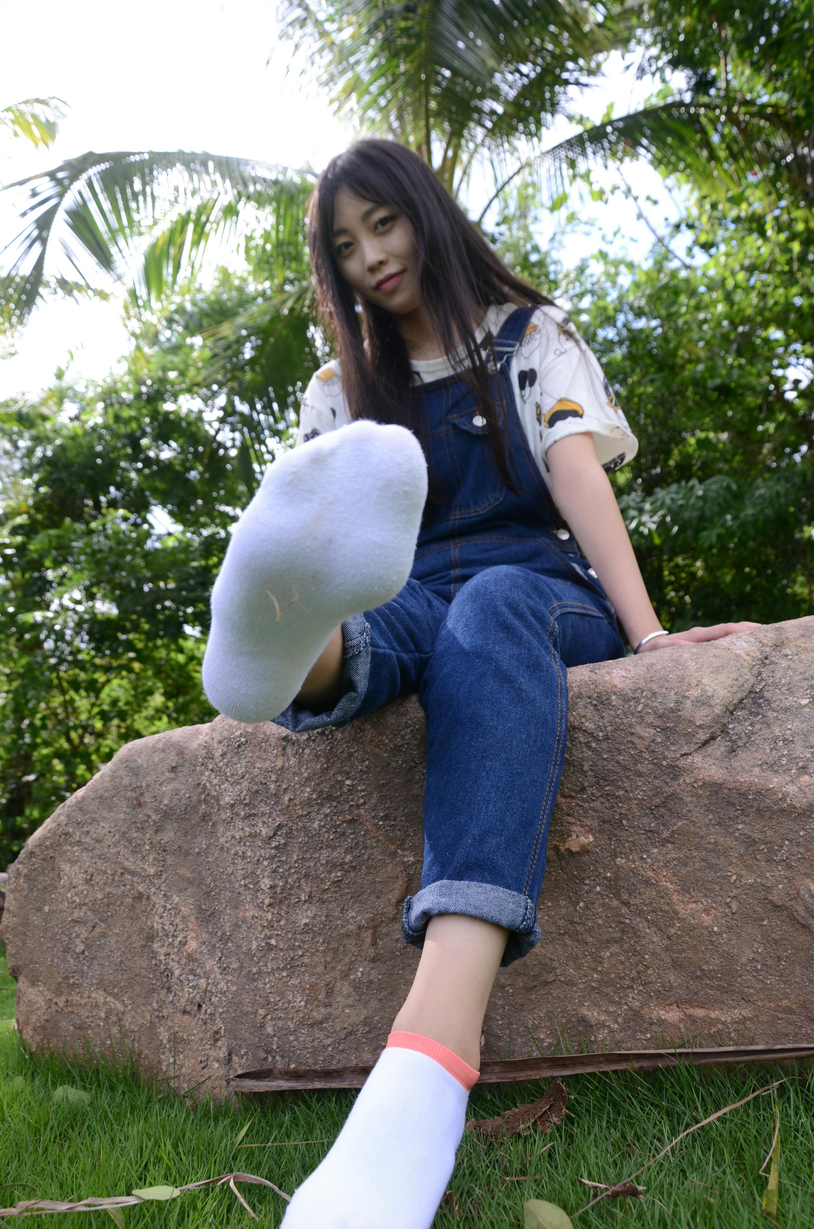 [战前女神] 恋足美腿棉袜女神级摄影套图 封山之作2 [271P+767M]_第6集