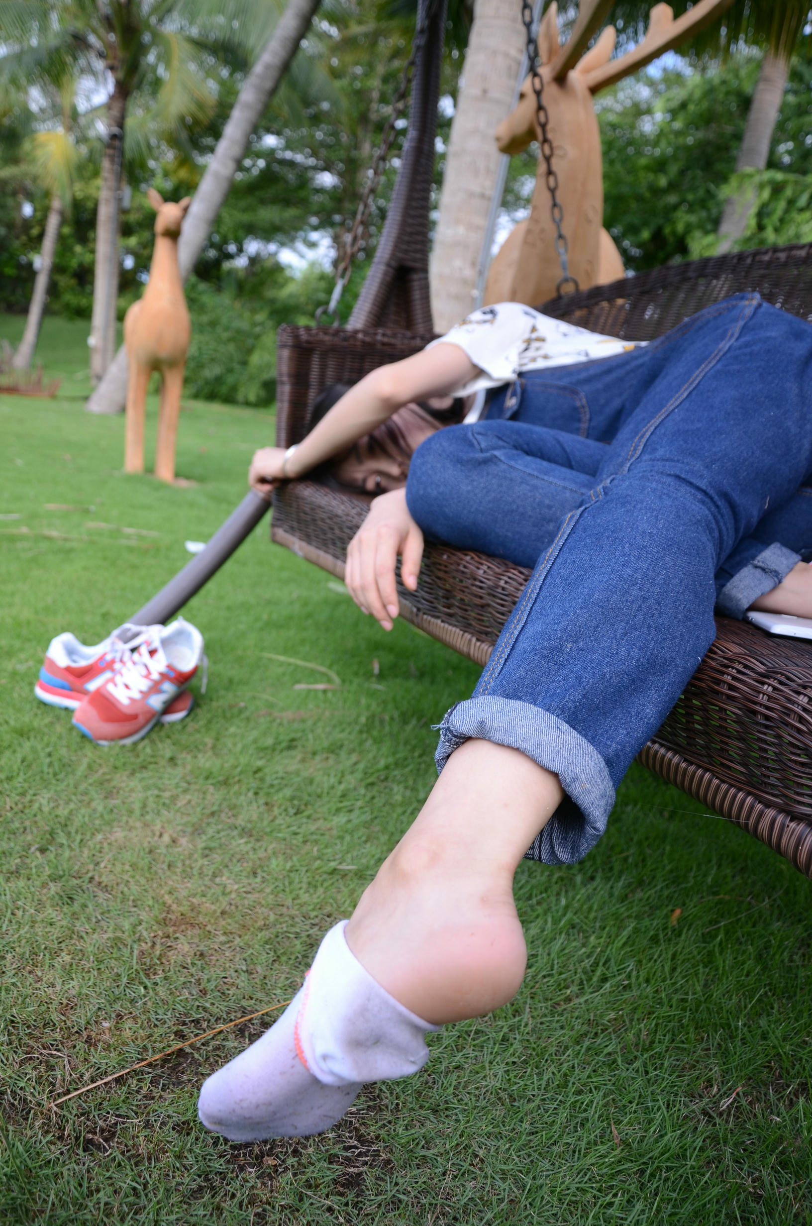 [战前女神] 恋足美腿棉袜女神级摄影套图 封山之作2 [271P+767M]_第12集