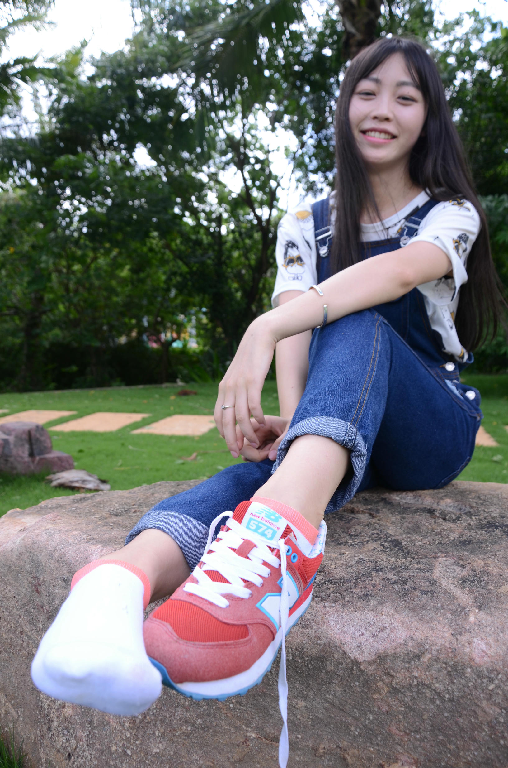 [战前女神] 恋足美腿棉袜女神级摄影套图 封山之作2 [271P+767M]_第3集