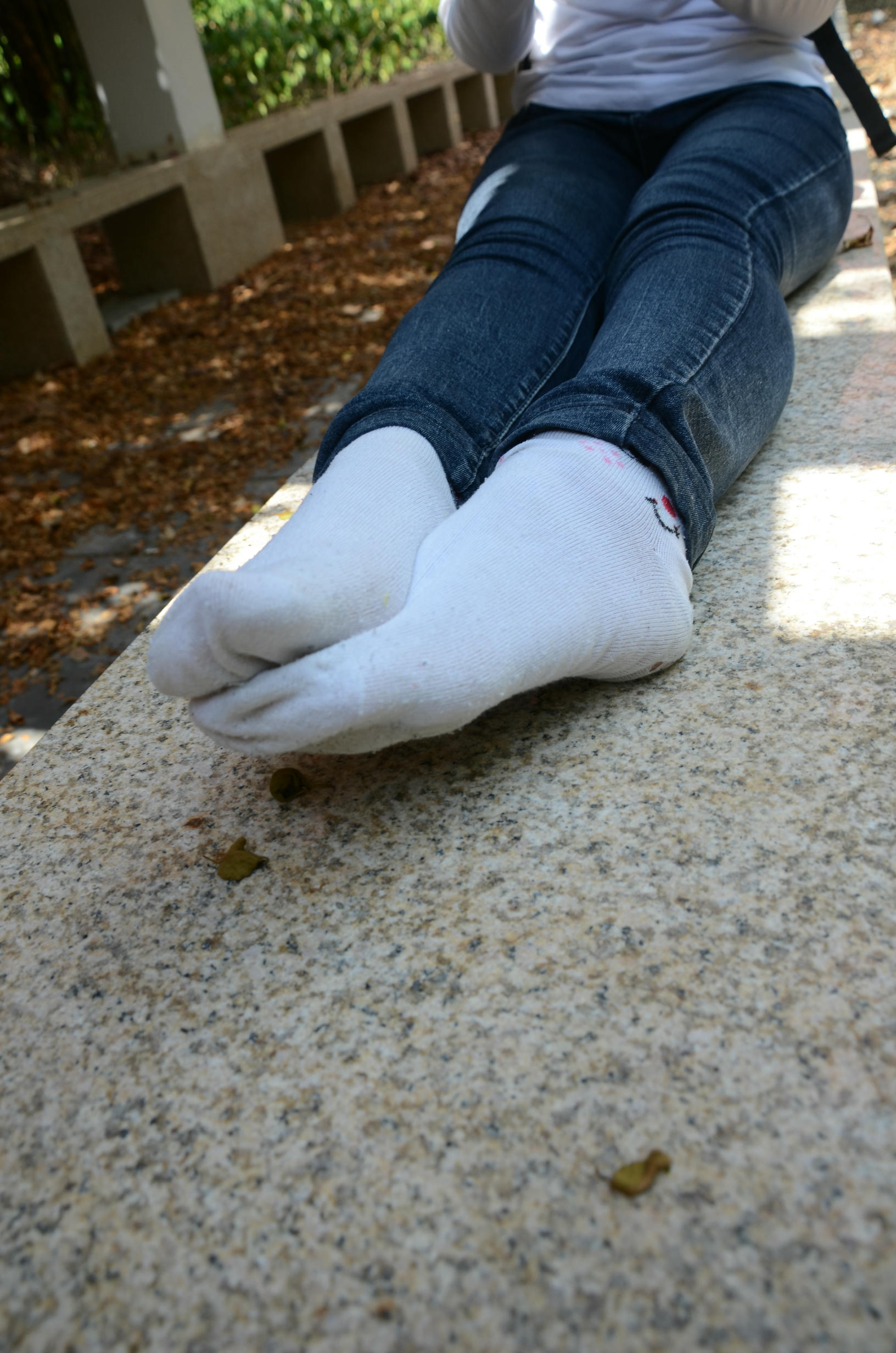 [战前女神] 恋足美腿棉袜女神级摄影套图 赠图 [40P+240M]_第2集