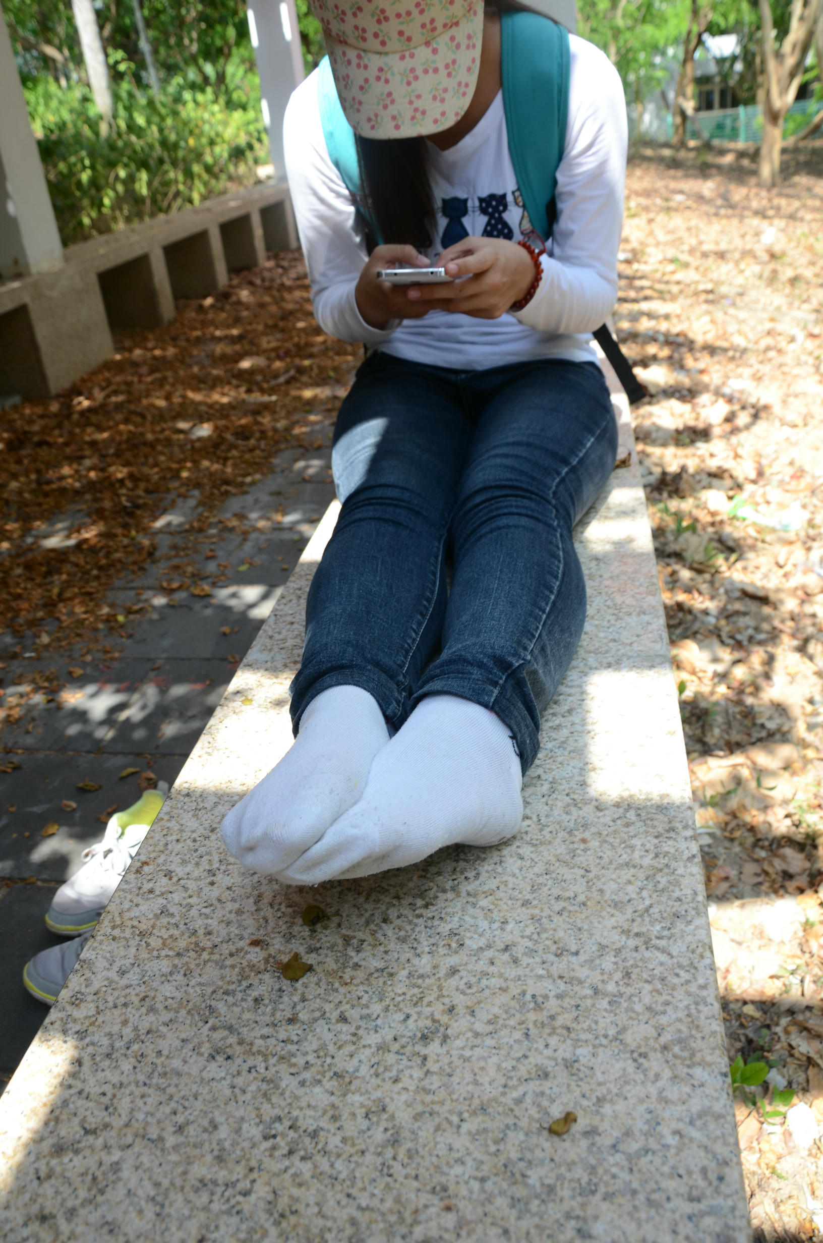 [战前女神] 恋足美腿棉袜女神级摄影套图 赠图 [40P+240M]_第2集