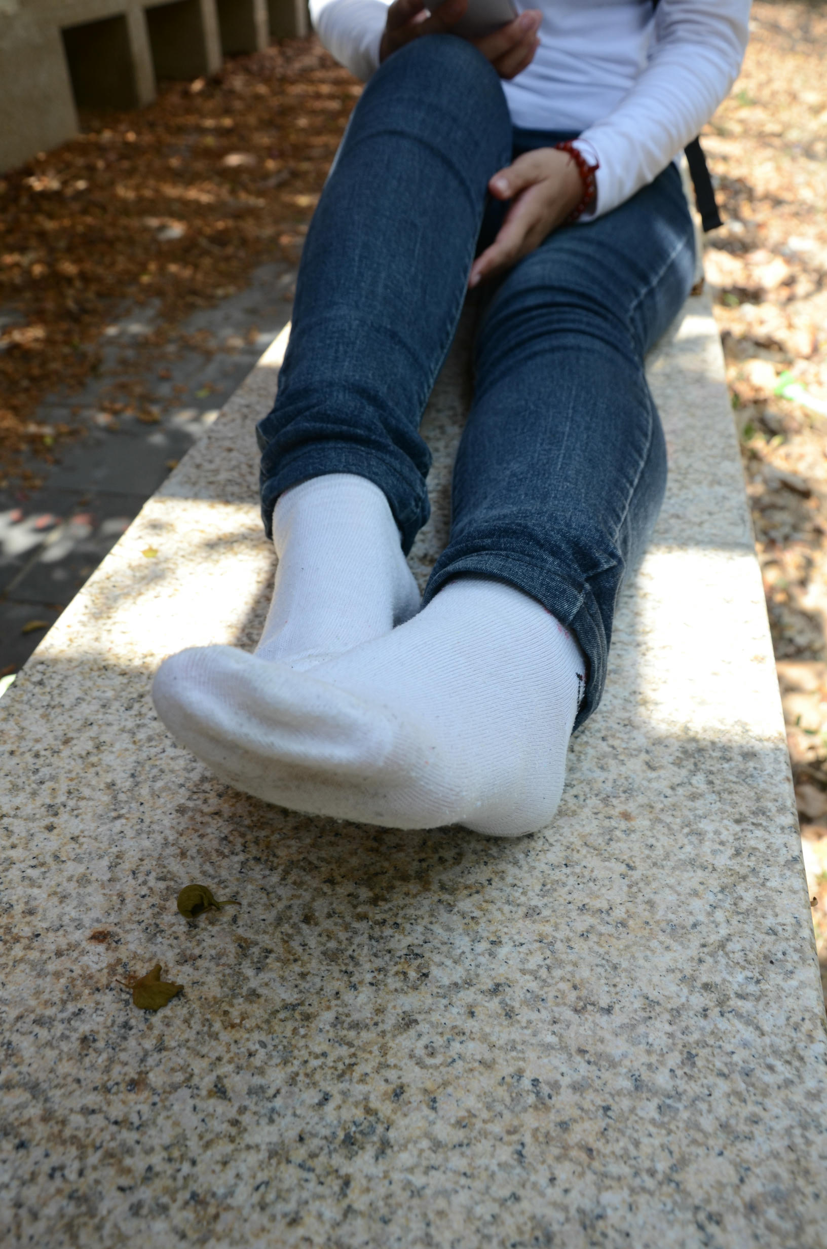 [战前女神] 恋足美腿棉袜女神级摄影套图 赠图 [40P+240M]_第2集