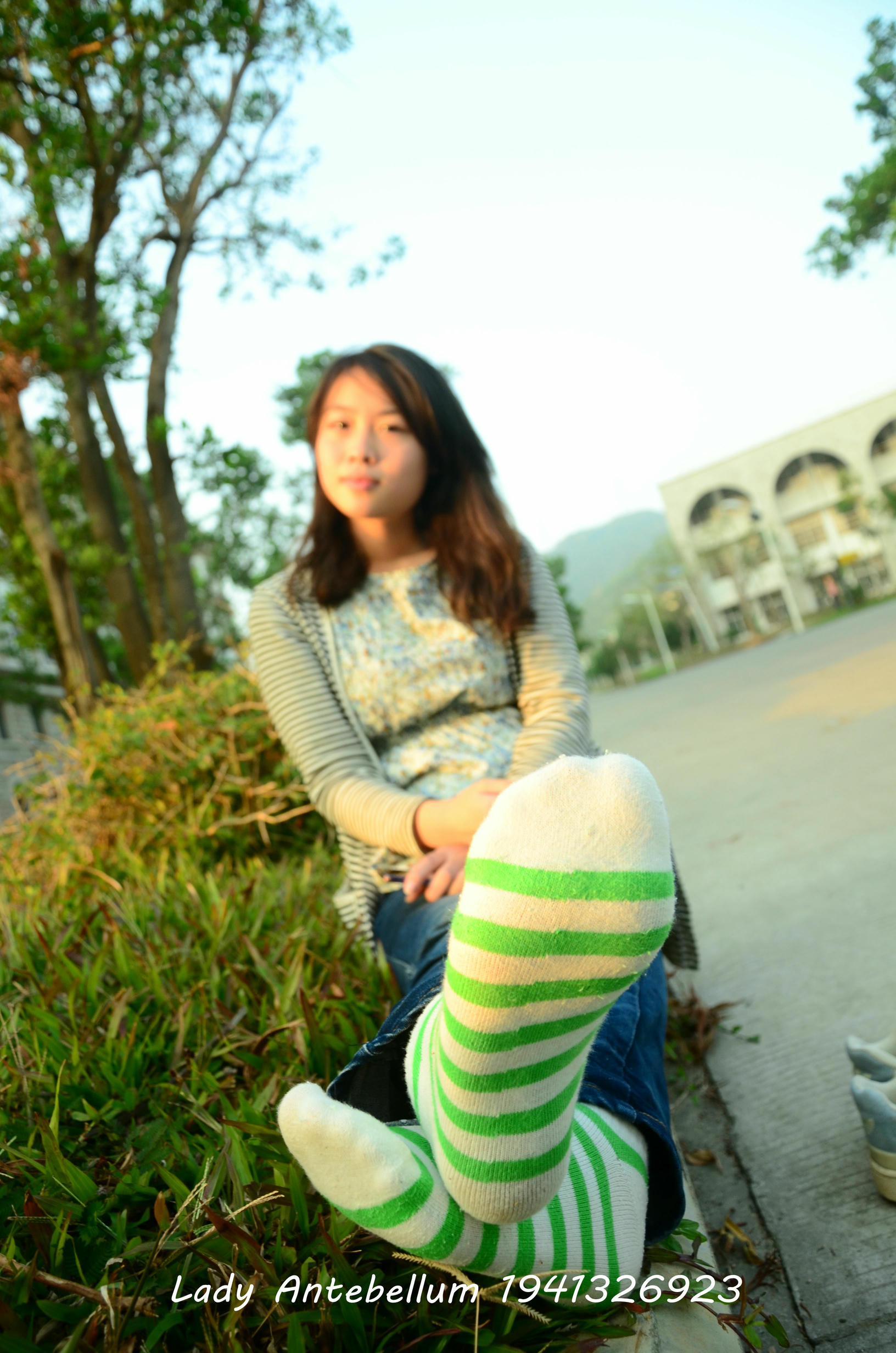 [战前女神] 恋足美腿棉袜女神级摄影套图 016 [31P-65MB]_第2集