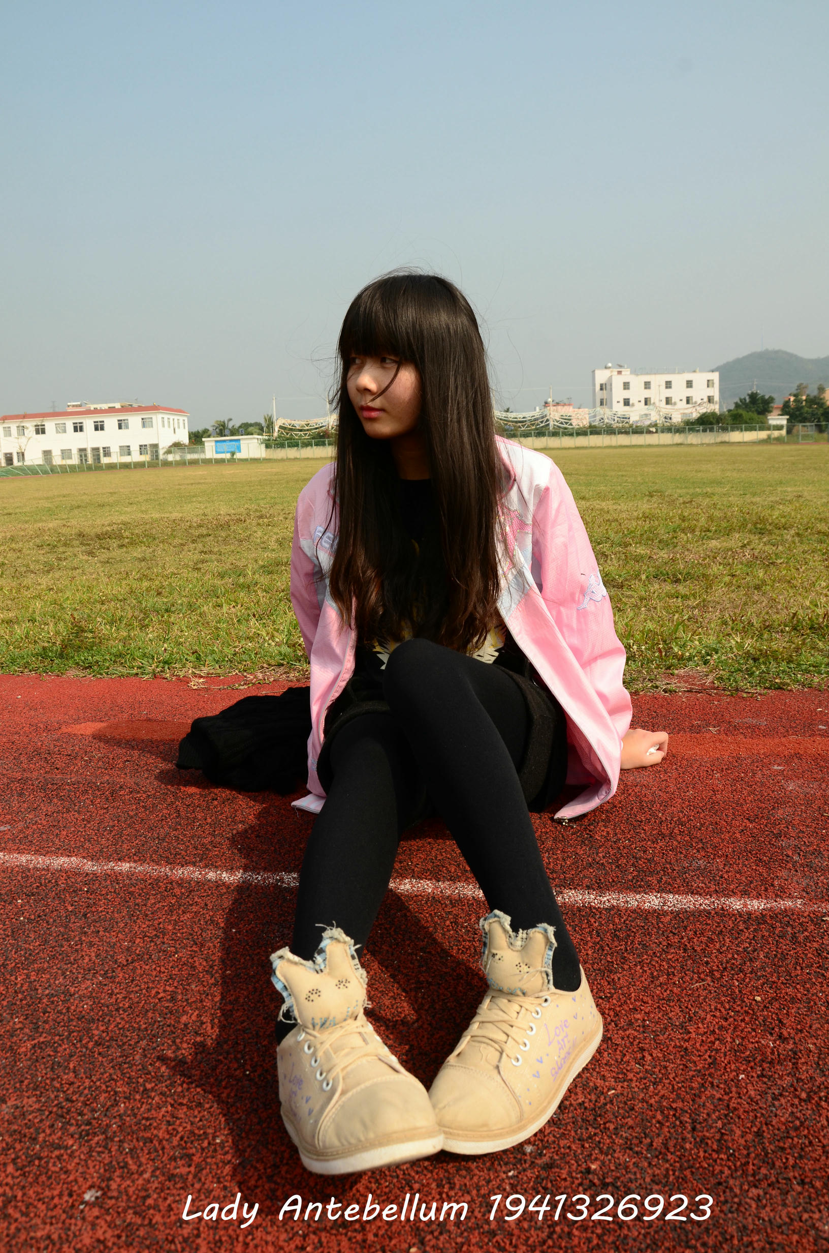 [战前女神] 恋足美腿棉袜女神级摄影套图 017 [84P-228MB]_第2集