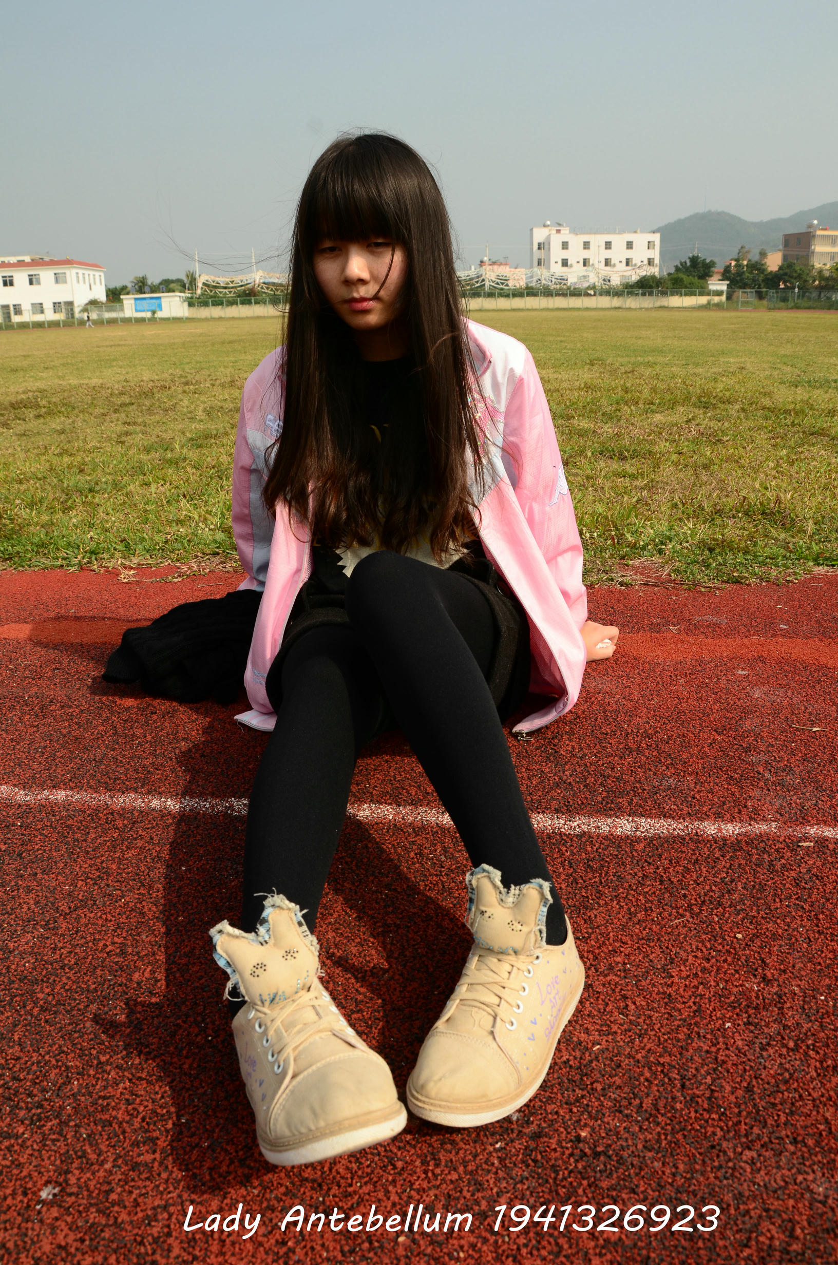 [战前女神] 恋足美腿棉袜女神级摄影套图 017 [84P-228MB]_第2集