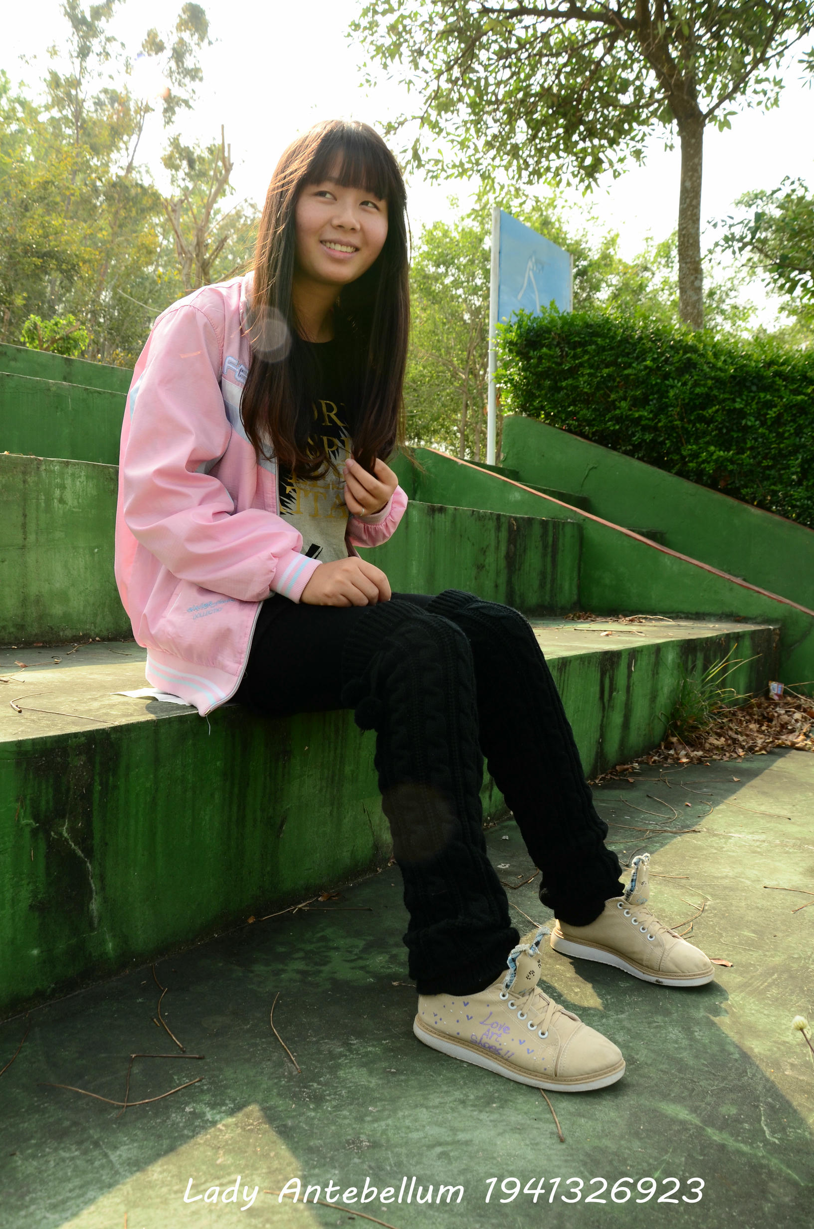 [战前女神] 恋足美腿棉袜女神级摄影套图 017 [84P-228MB]_第1集