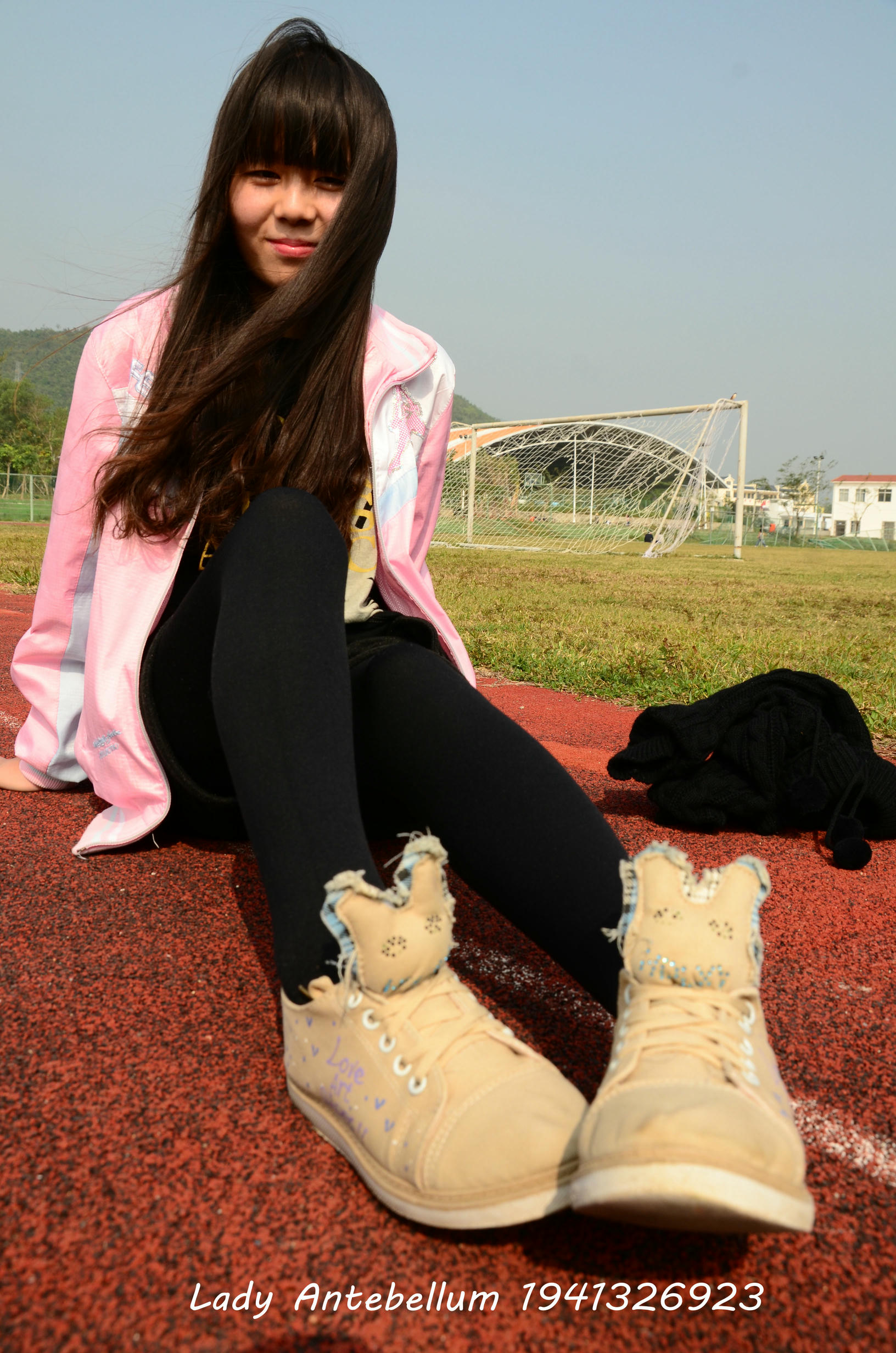 [战前女神] 恋足美腿棉袜女神级摄影套图 017 [84P-228MB]_第3集