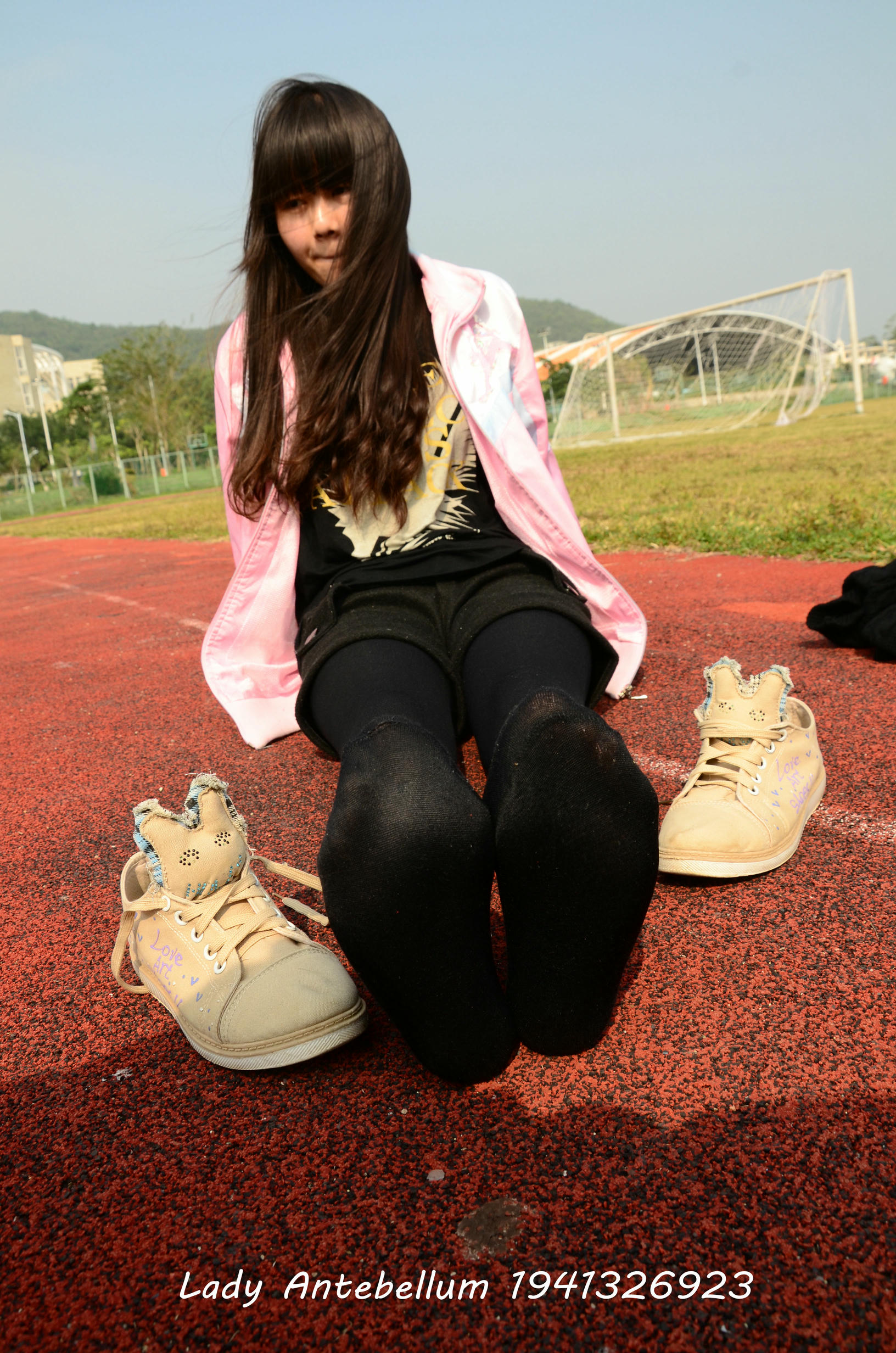 [战前女神] 恋足美腿棉袜女神级摄影套图 017 [84P-228MB]_第5集