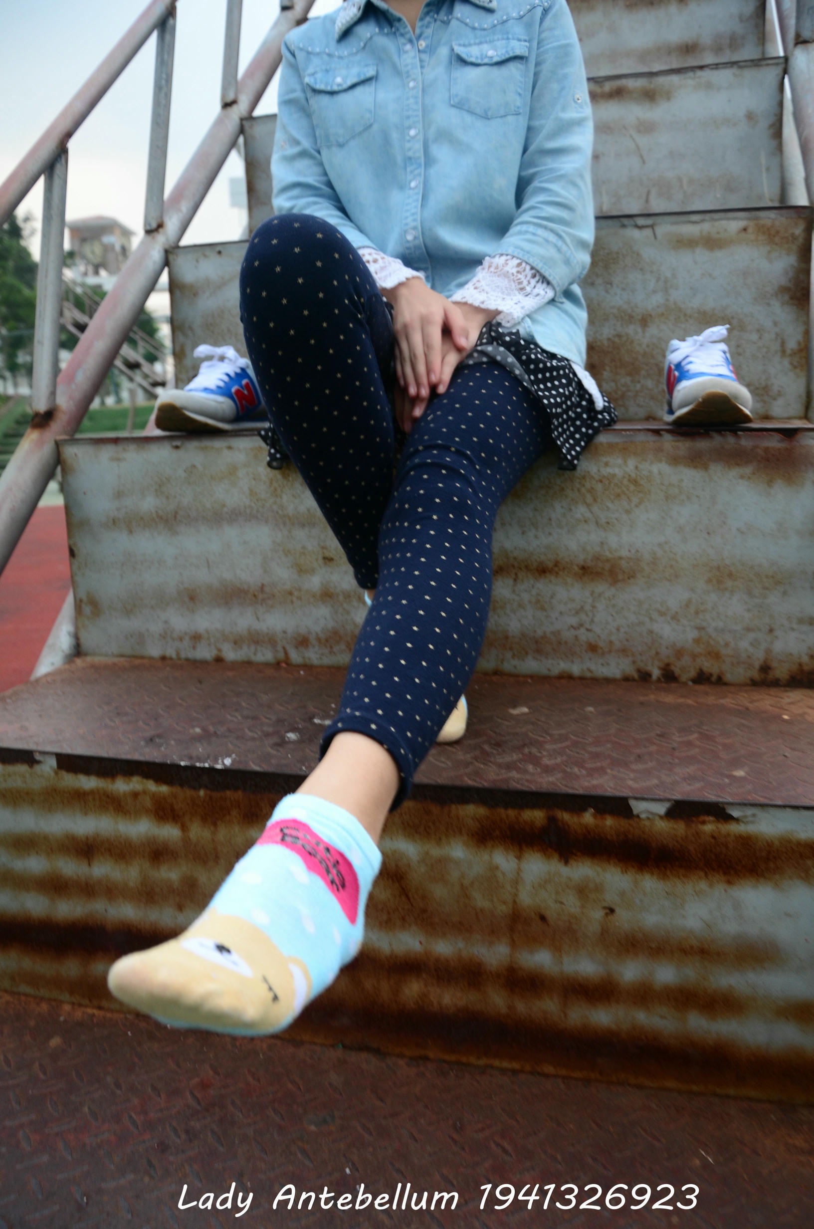 [战前女神] 恋足美腿棉袜女神级摄影套图 018 [136P-255MB]_第6集