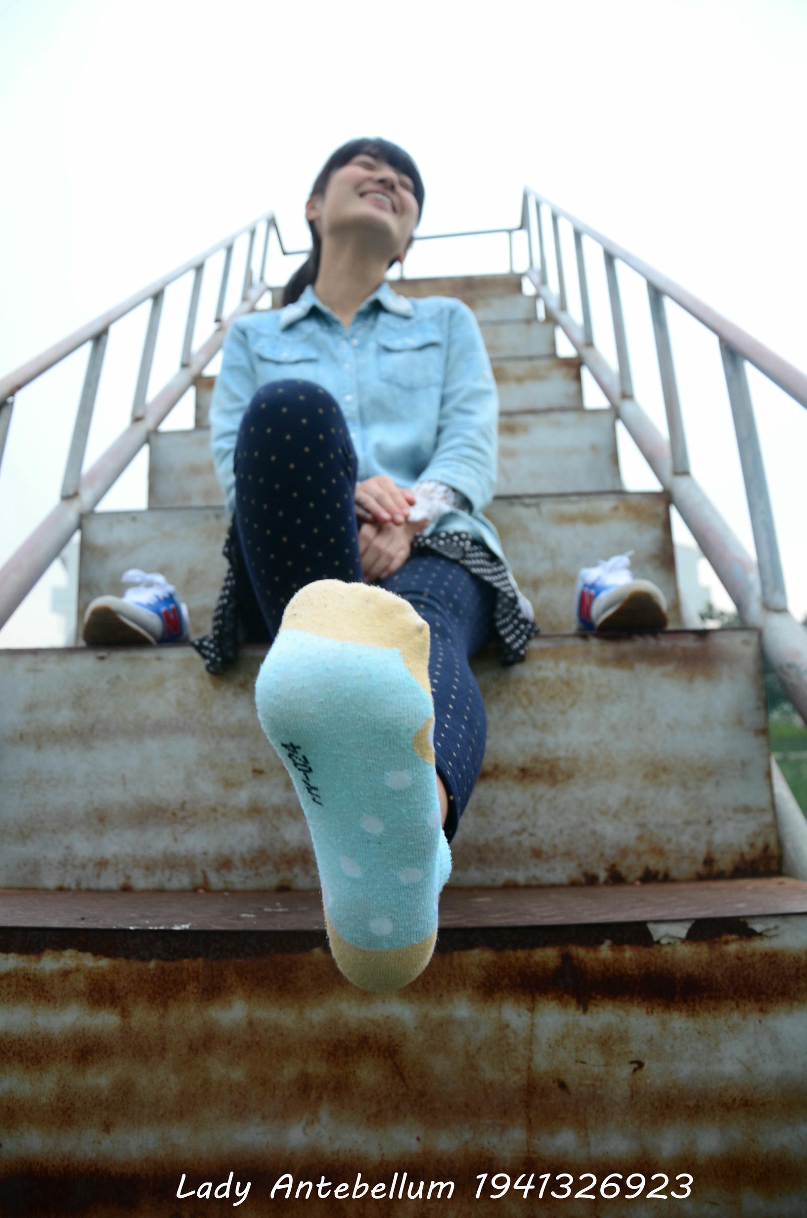 [战前女神] 恋足美腿棉袜女神级摄影套图 018 [136P-255MB]_第6集