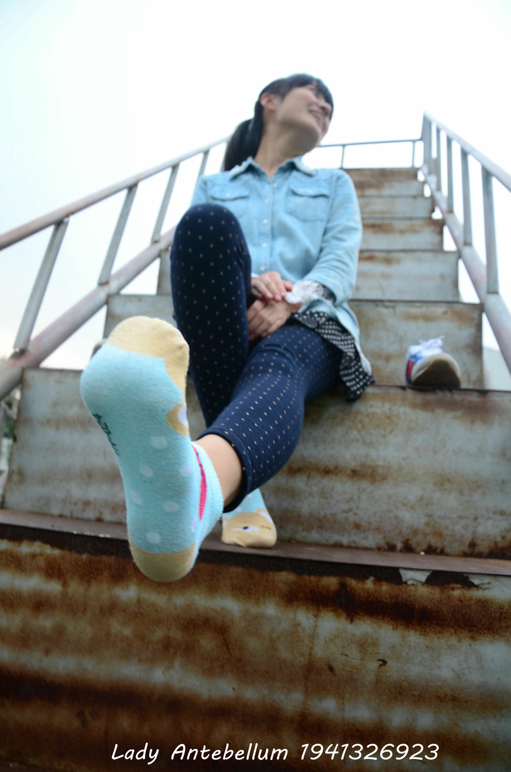 [战前女神] 恋足美腿棉袜女神级摄影套图 018 [136P-255MB]_第6集