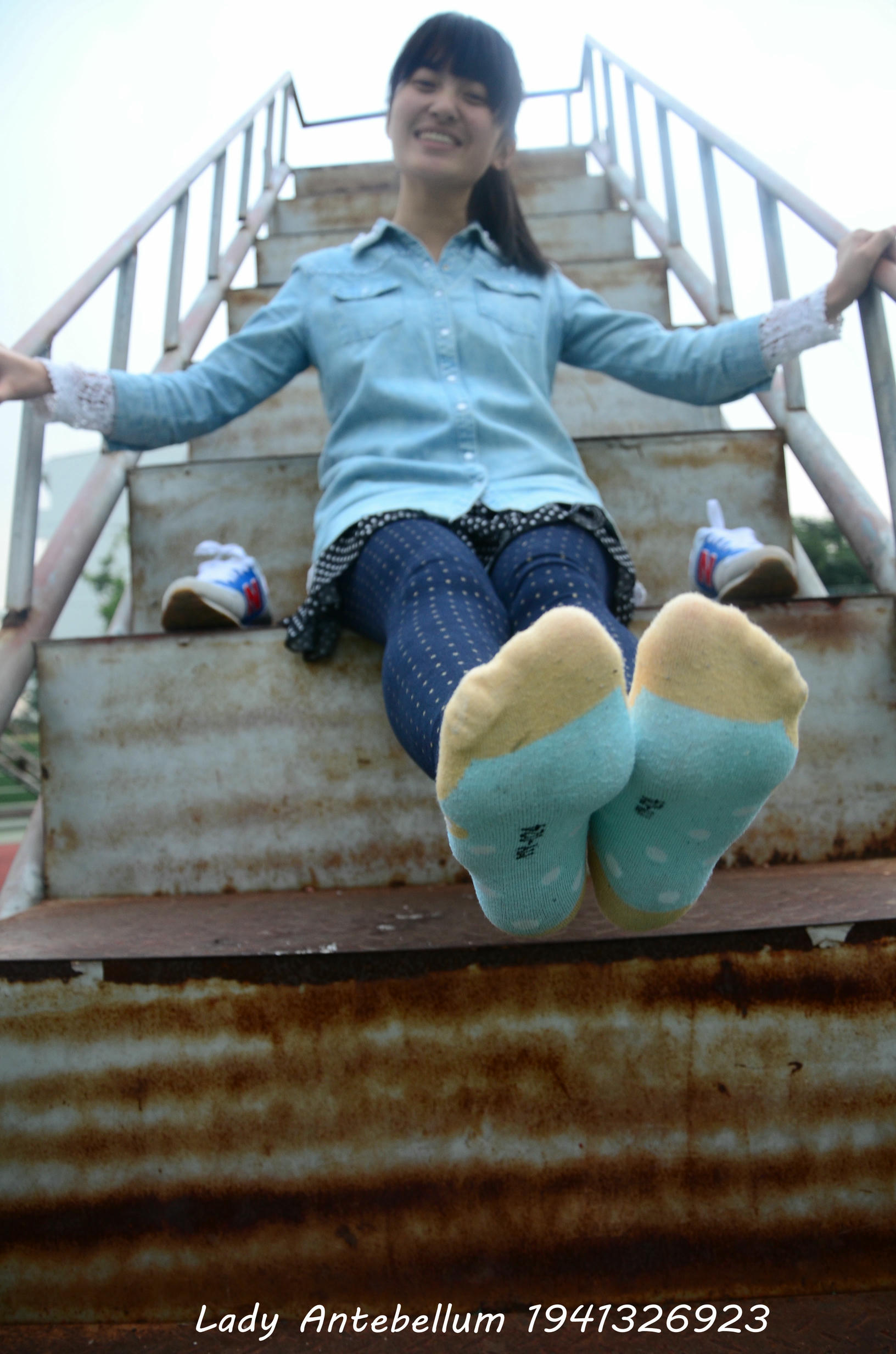 [战前女神] 恋足美腿棉袜女神级摄影套图 018 [136P-255MB]_第7集