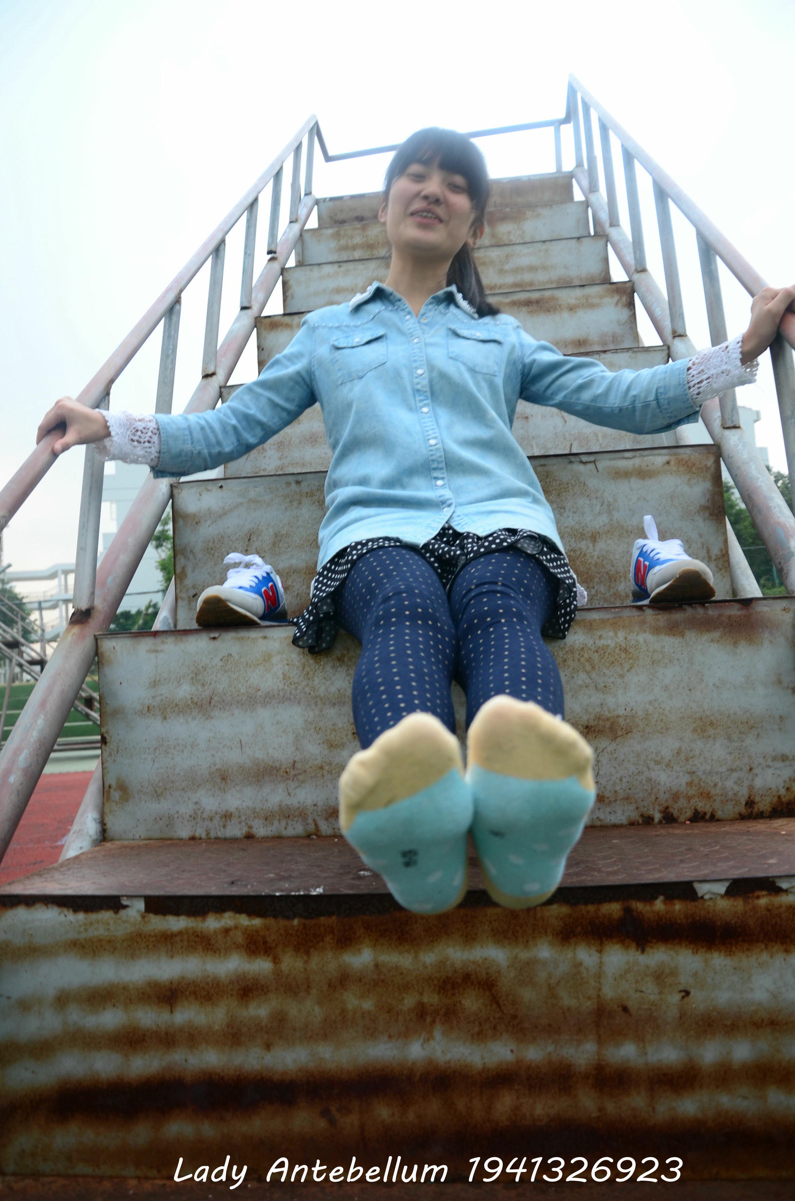 [战前女神] 恋足美腿棉袜女神级摄影套图 018 [136P-255MB]_第7集