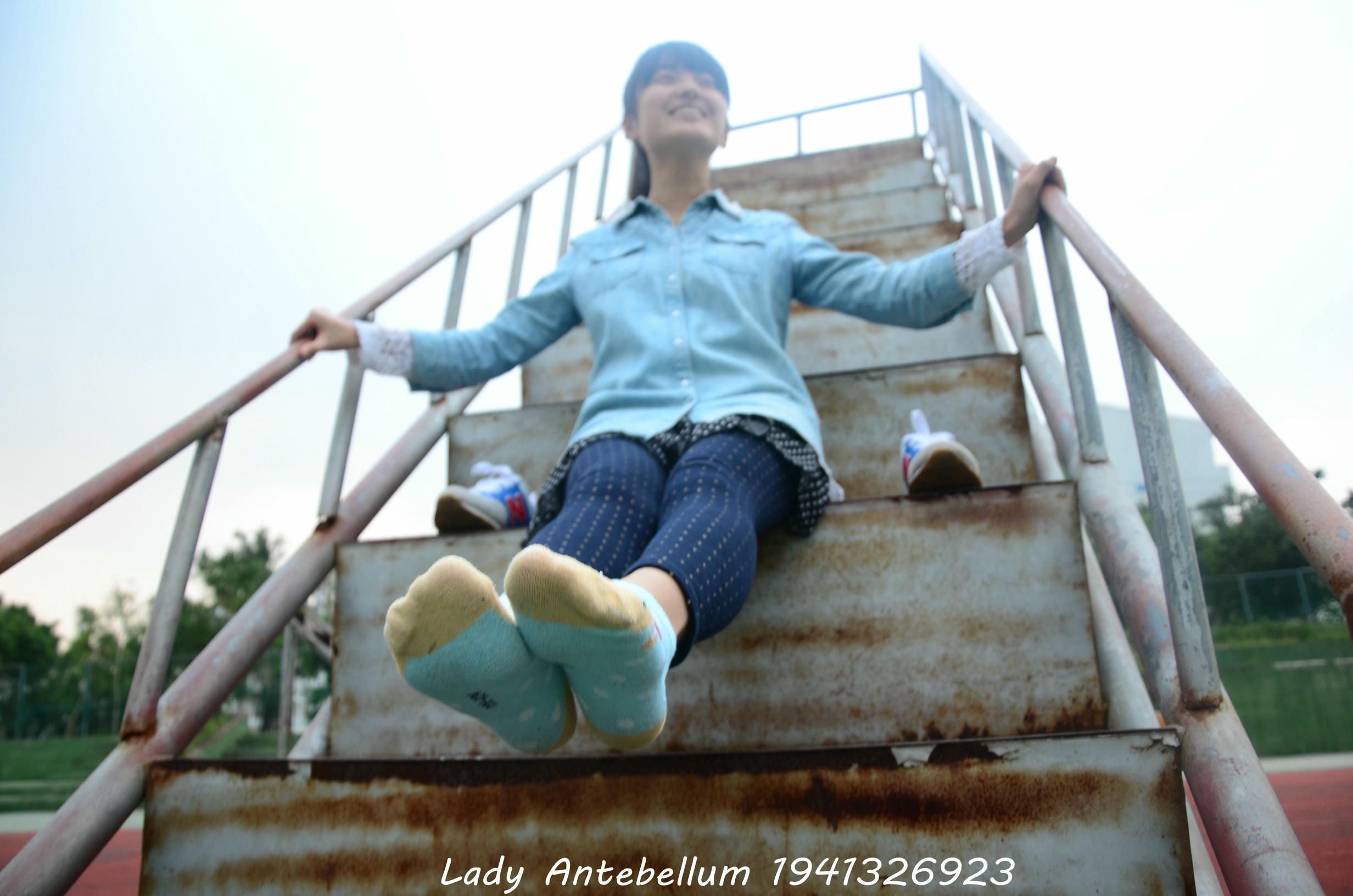 [战前女神] 恋足美腿棉袜女神级摄影套图 018 [136P-255MB]_第7集