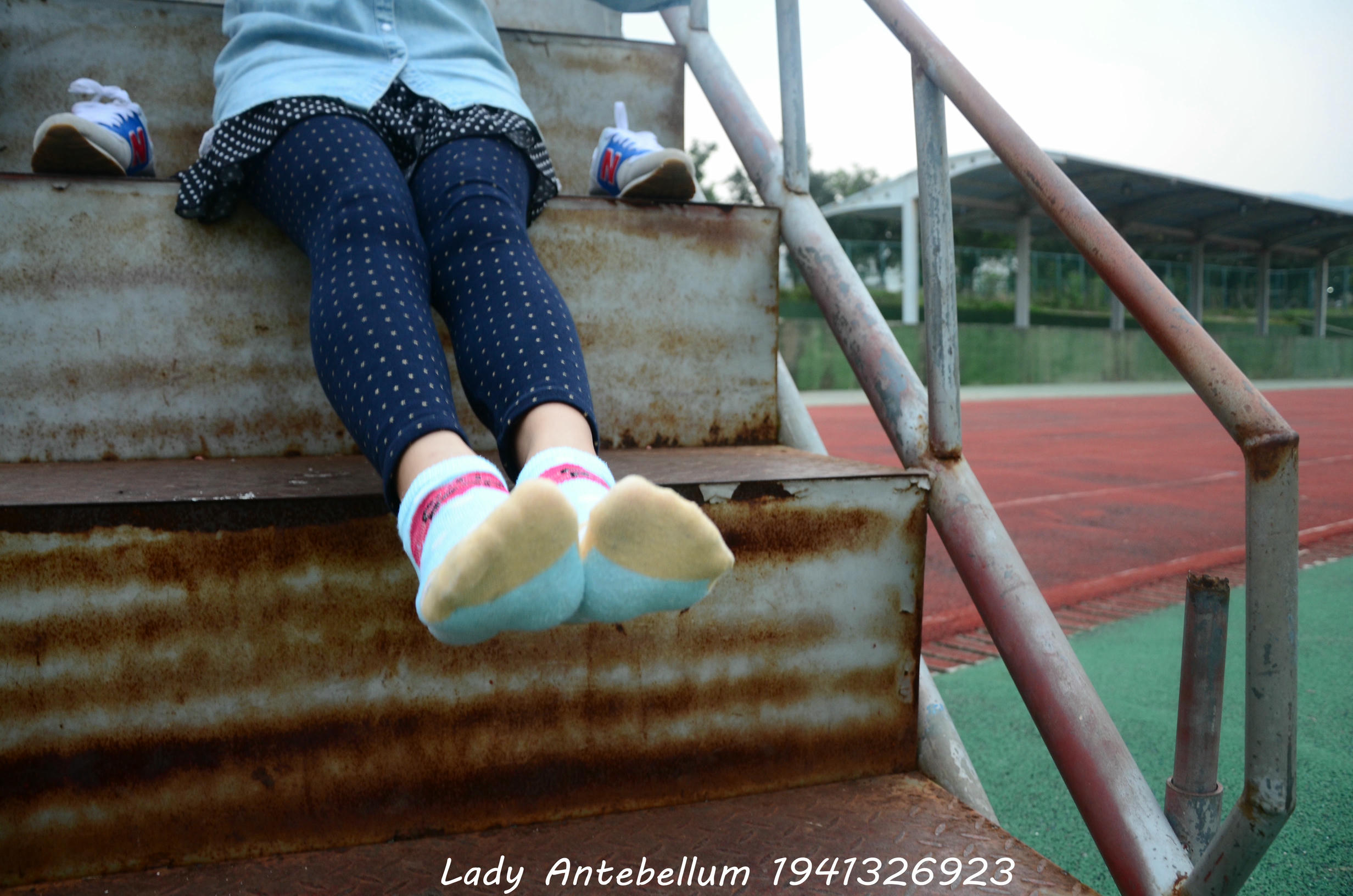 [战前女神] 恋足美腿棉袜女神级摄影套图 018 [136P-255MB]_第7集