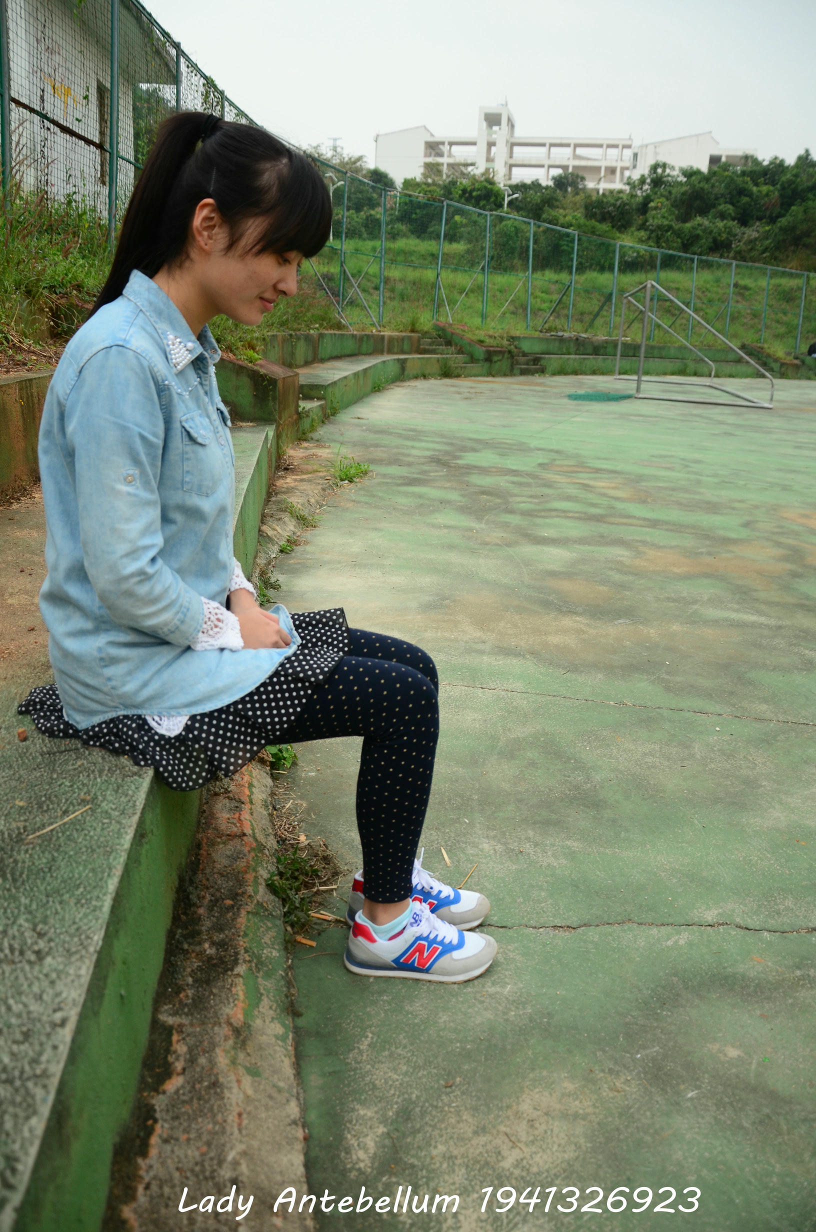 [战前女神] 恋足美腿棉袜女神级摄影套图 018 [136P-255MB]_第1集