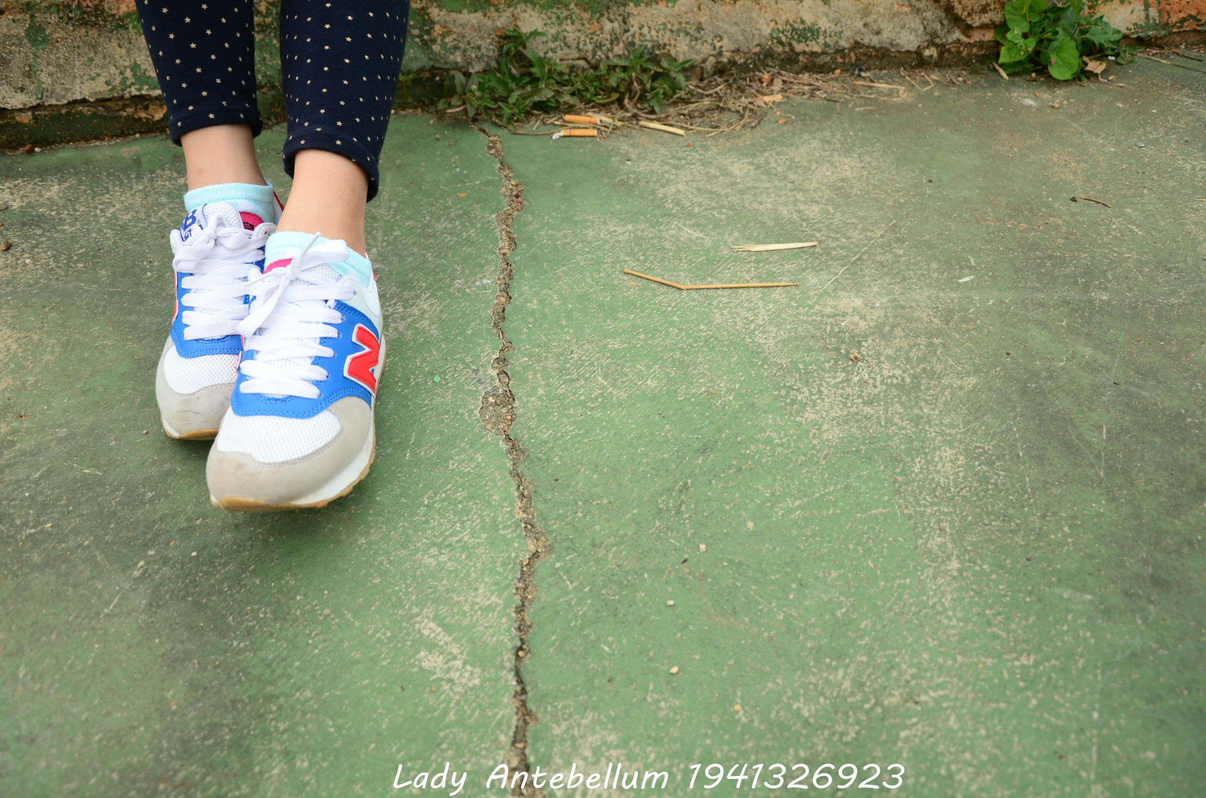 [战前女神] 恋足美腿棉袜女神级摄影套图 018 [136P-255MB]_第1集