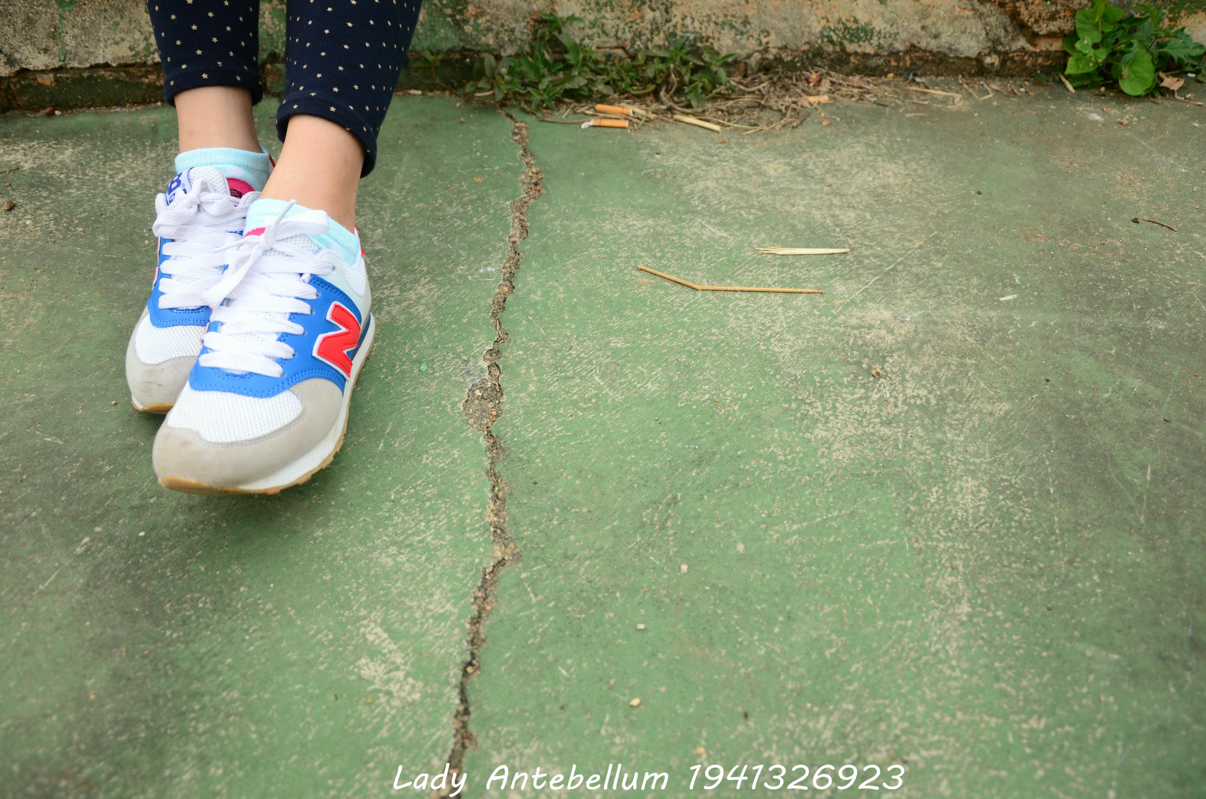 [战前女神] 恋足美腿棉袜女神级摄影套图 018 [136P-255MB]_第1集