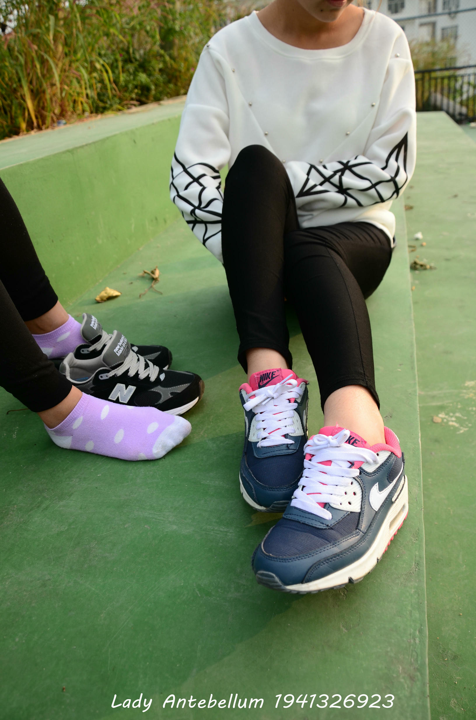 [战前女神] 恋足美腿棉袜女神级摄影套图 019 [228P-308MB]_第6集