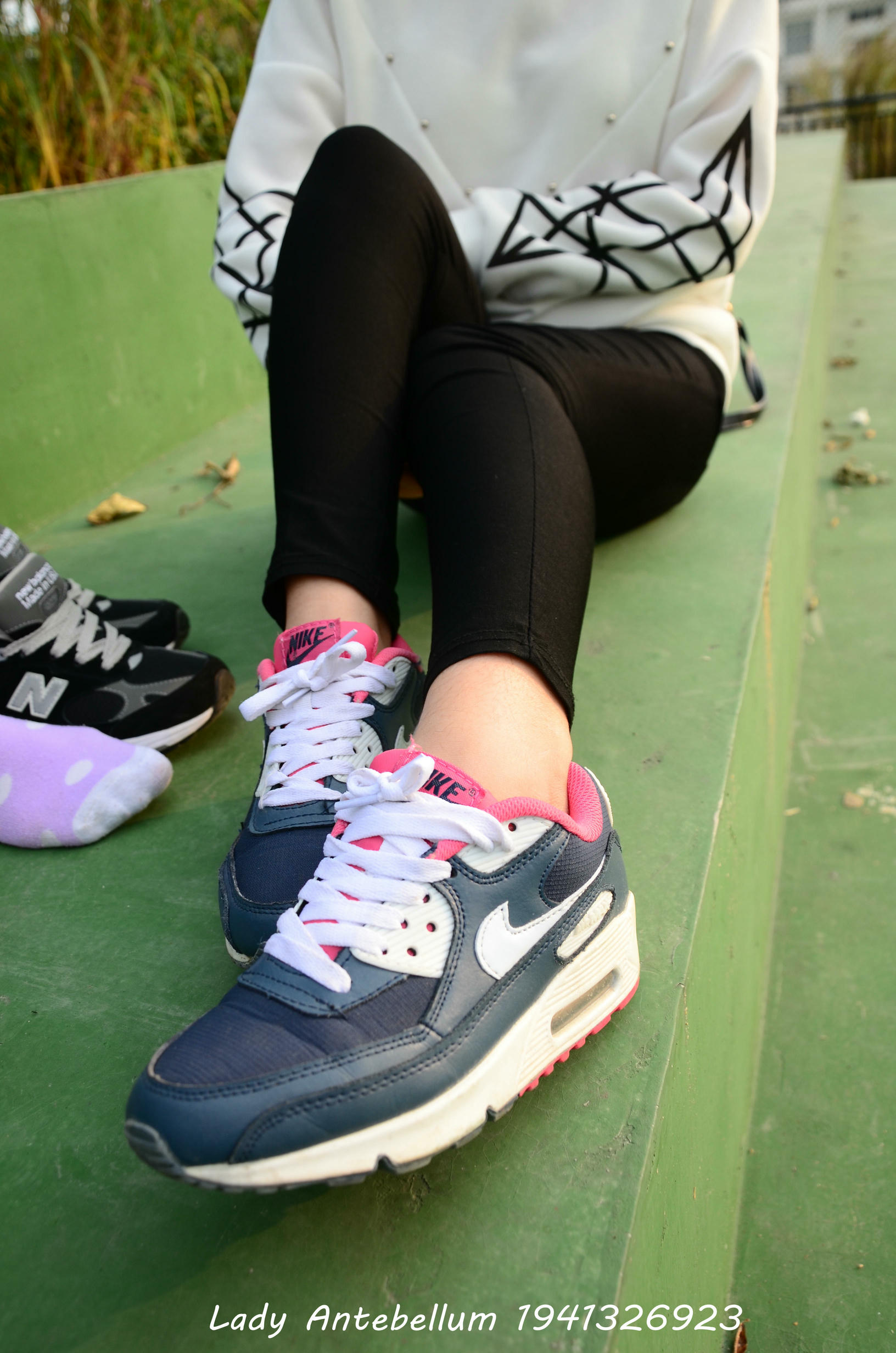 [战前女神] 恋足美腿棉袜女神级摄影套图 019 [228P-308MB]_第6集