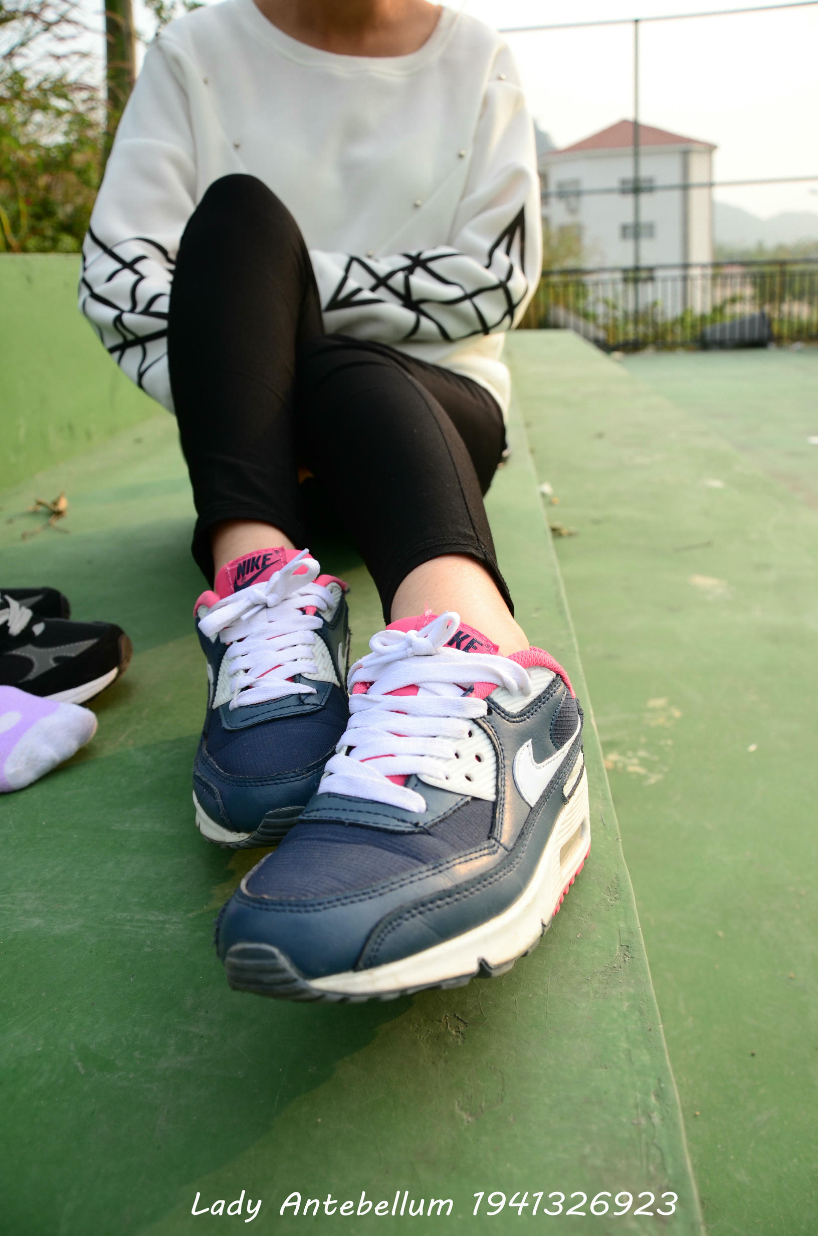 [战前女神] 恋足美腿棉袜女神级摄影套图 019 [228P-308MB]_第6集