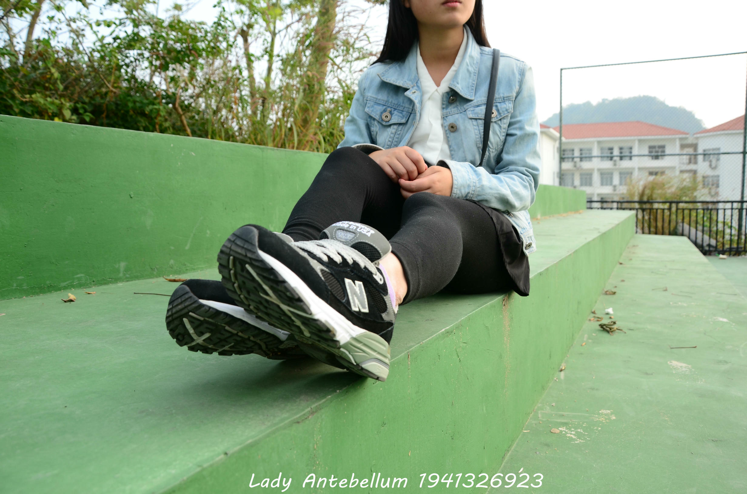 [战前女神] 恋足美腿棉袜女神级摄影套图 019 [228P-308MB]_第1集