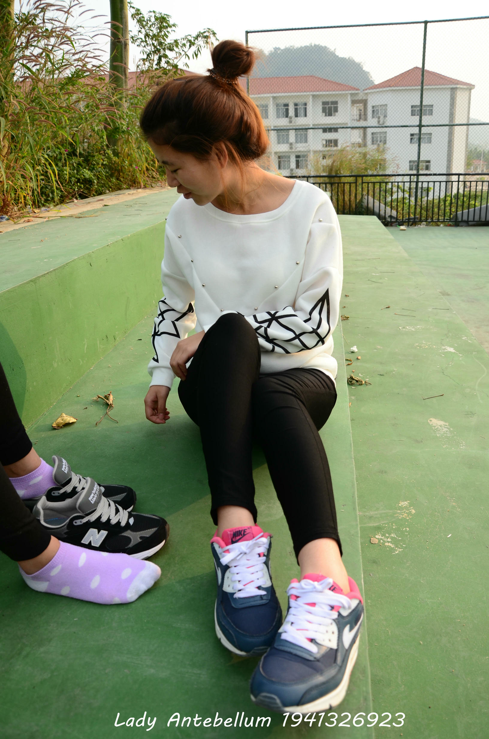 [战前女神] 恋足美腿棉袜女神级摄影套图 019 [228P-308MB]_第6集