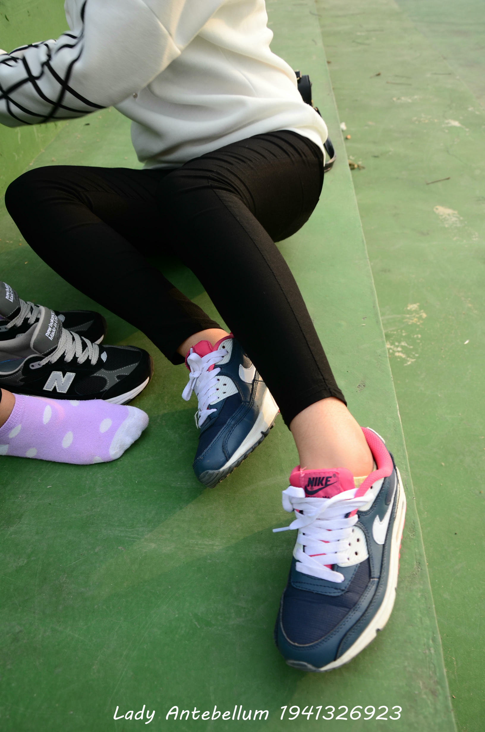 [战前女神] 恋足美腿棉袜女神级摄影套图 019 [228P-308MB]_第6集