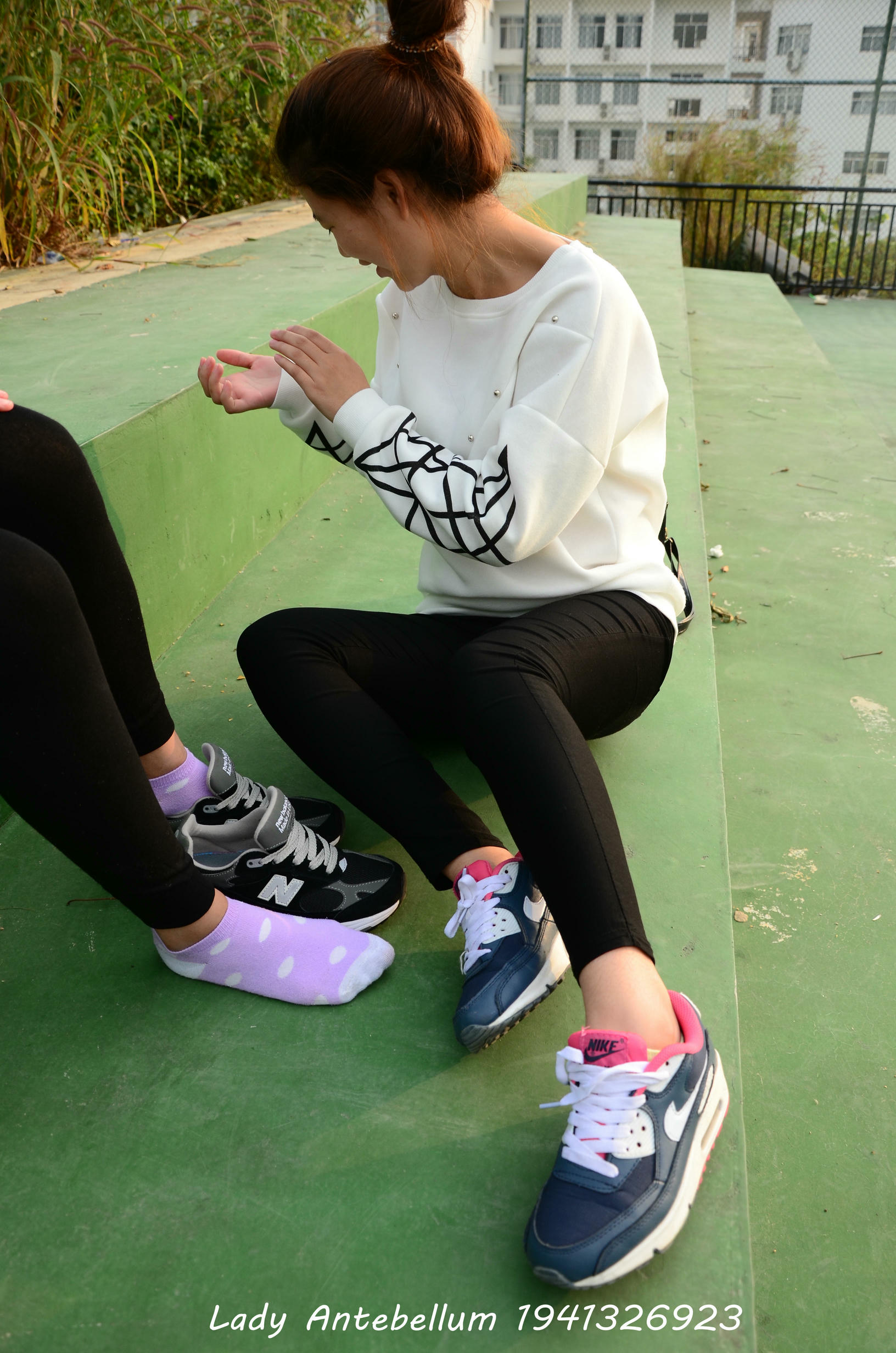 [战前女神] 恋足美腿棉袜女神级摄影套图 019 [228P-308MB]_第6集