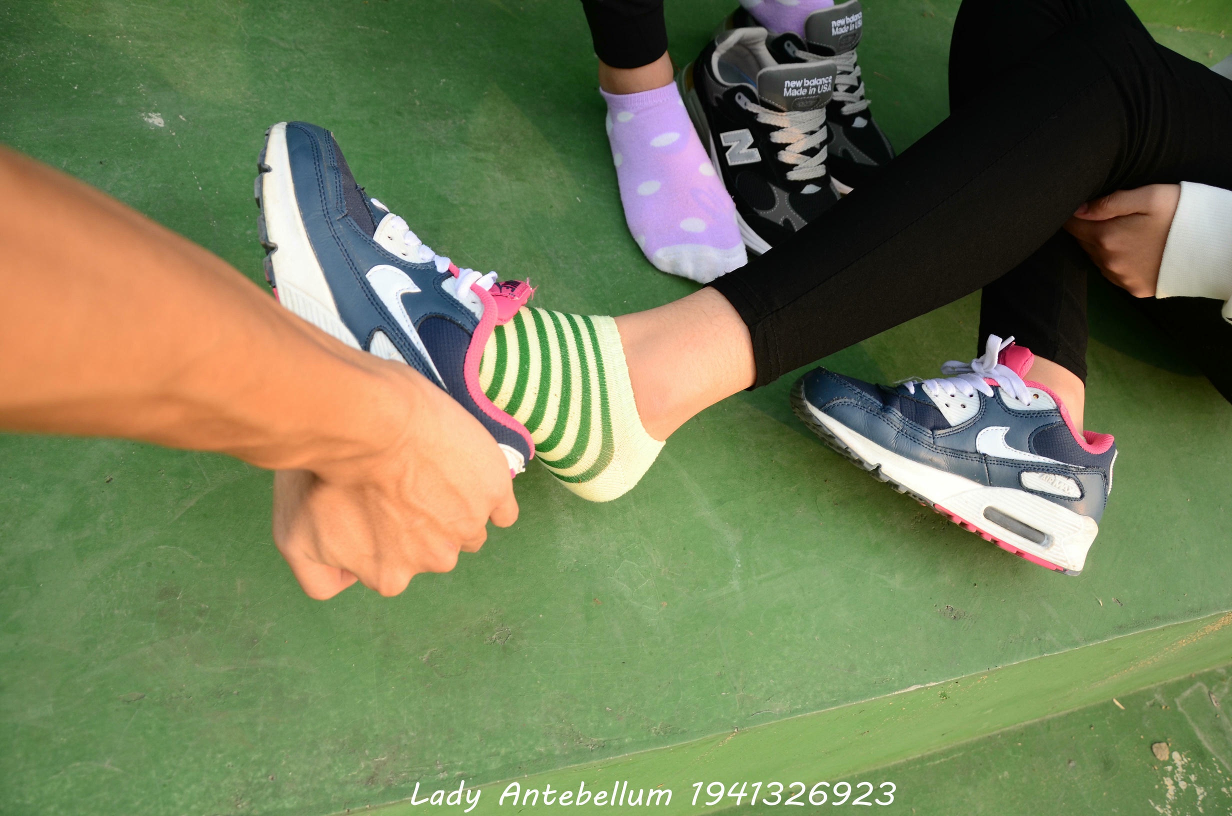 [战前女神] 恋足美腿棉袜女神级摄影套图 019 [228P-308MB]_第6集